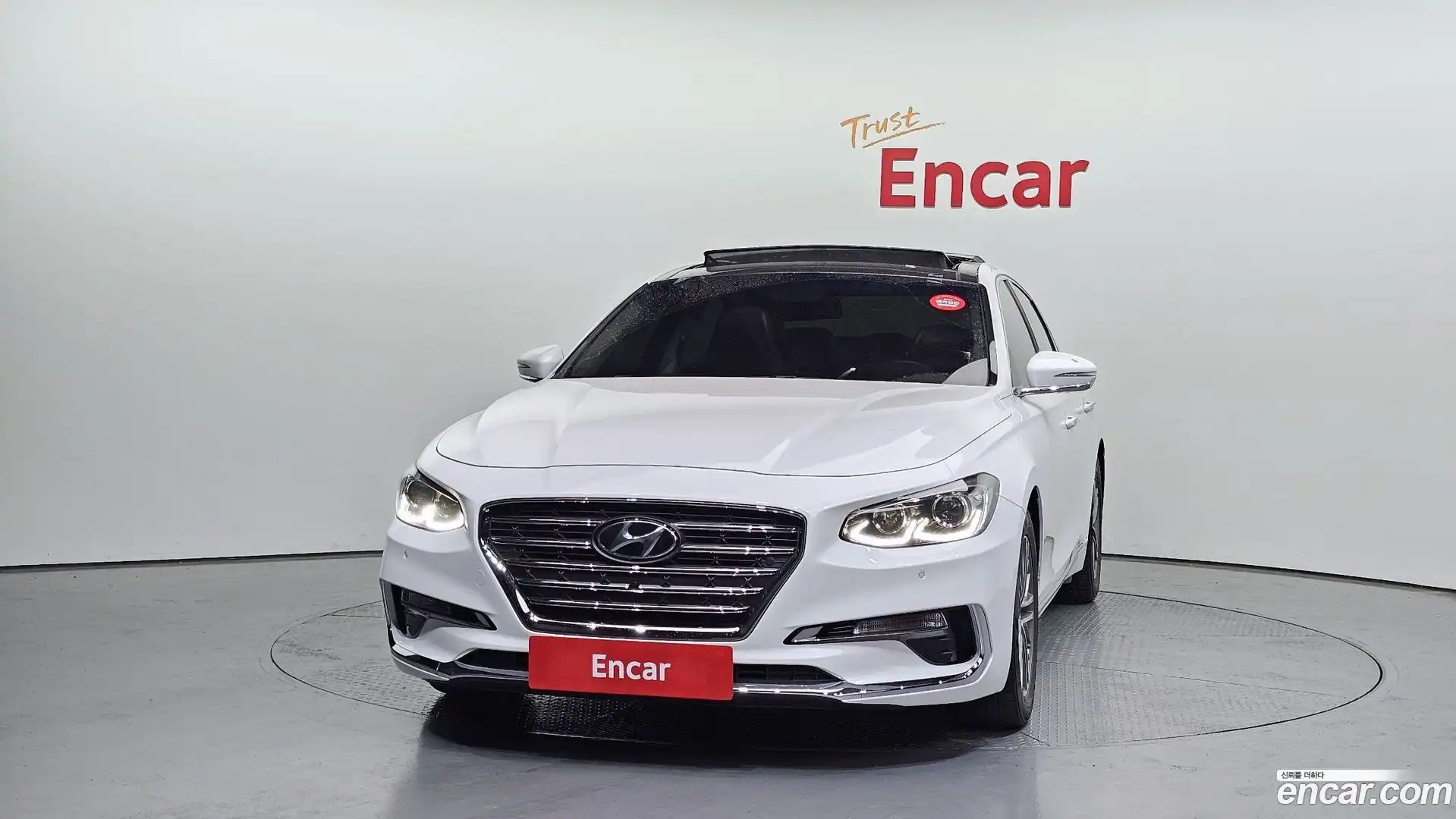 Grandeur Hyundai 2018.1-OUTER-003