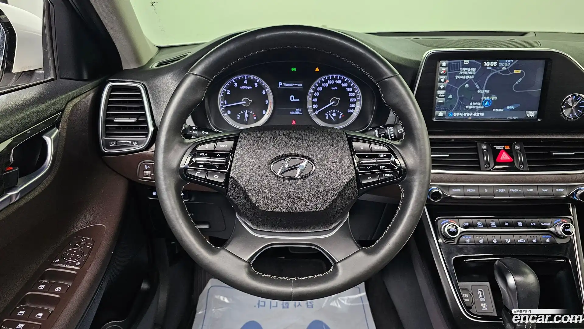 Grandeur Hyundai 2018.1-OPTION-019