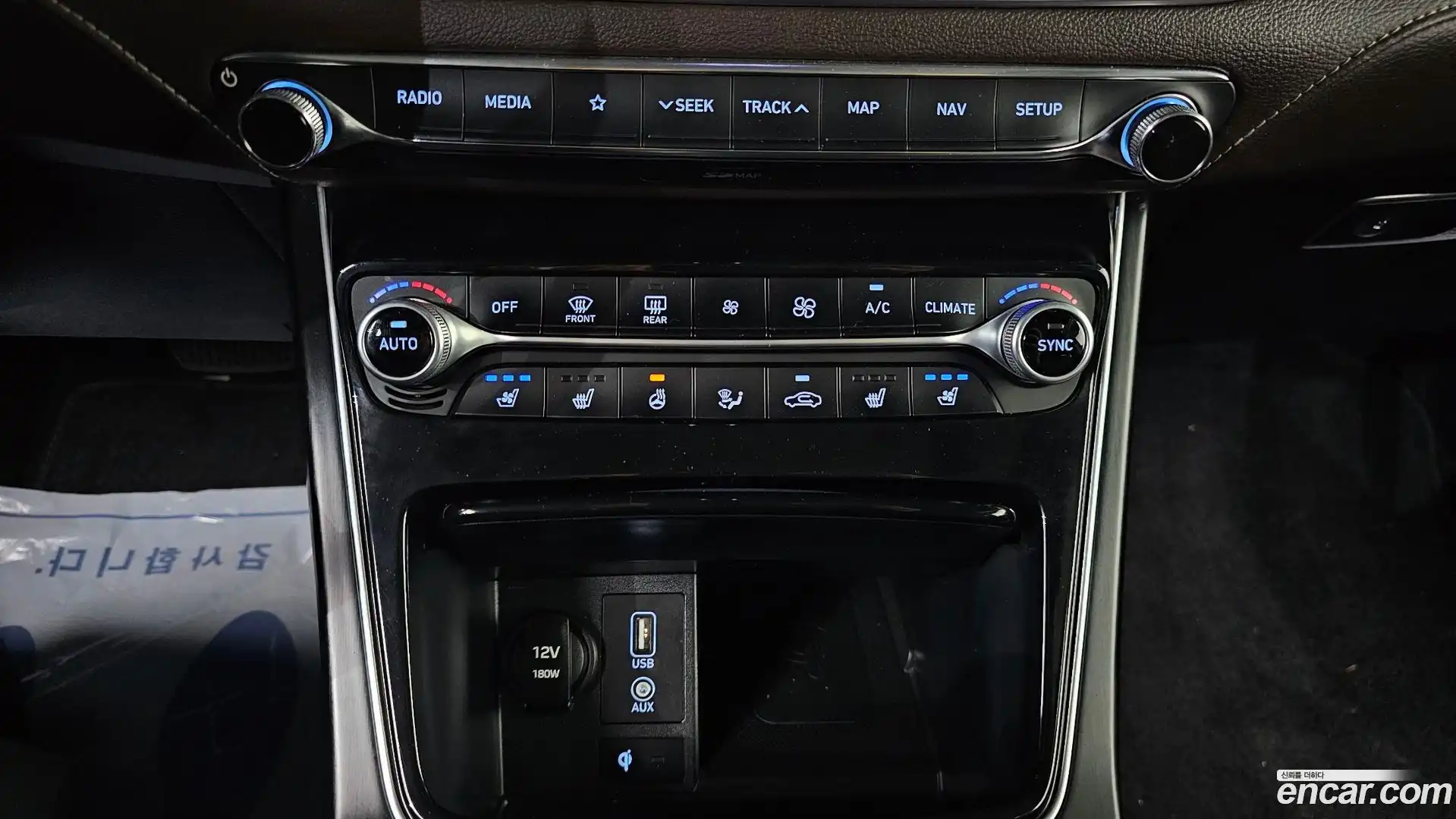 Grandeur Hyundai 2018.1-OPTION-022