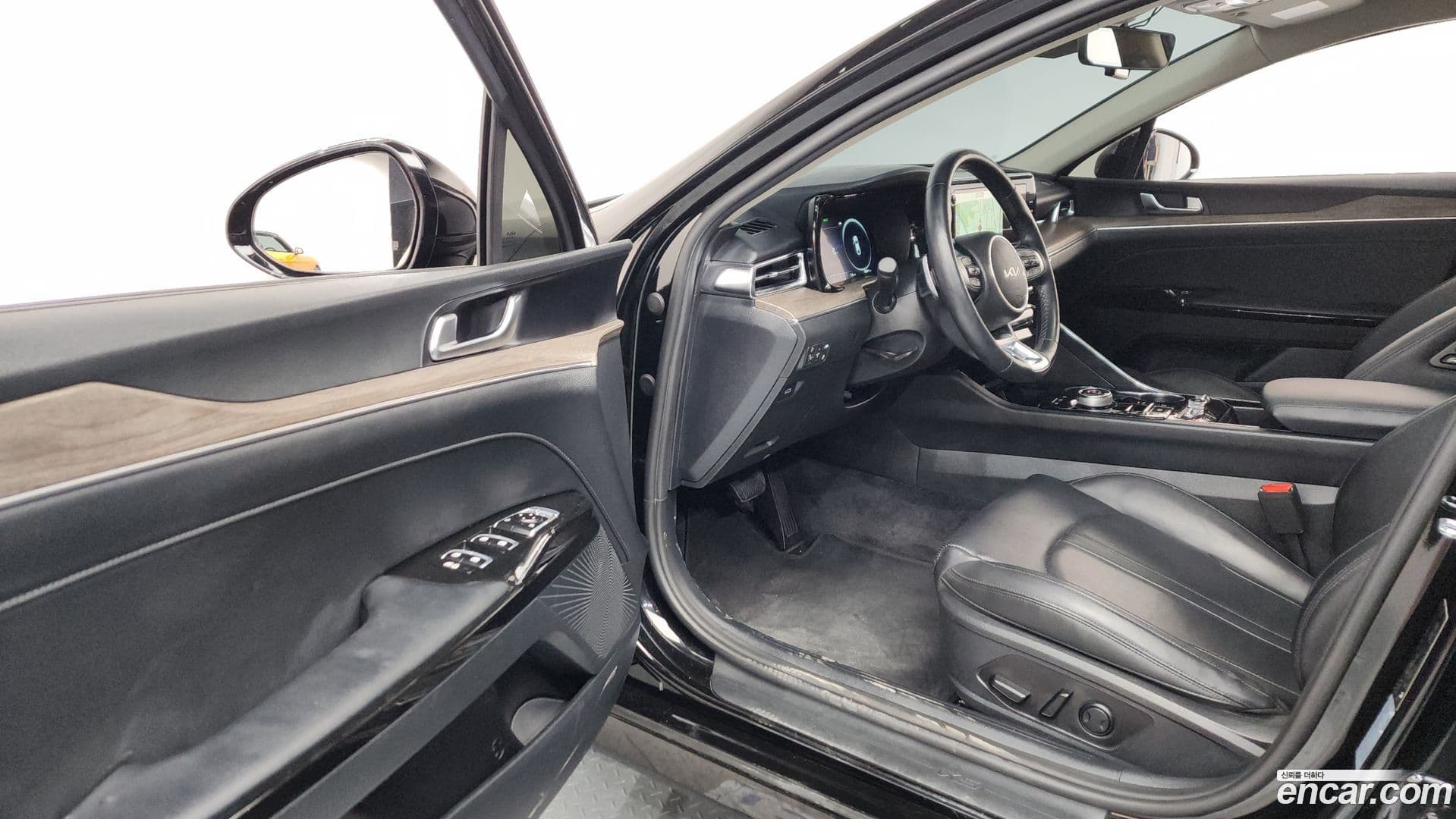Main__Slider__Photo:K5 Kia 2023.4-9