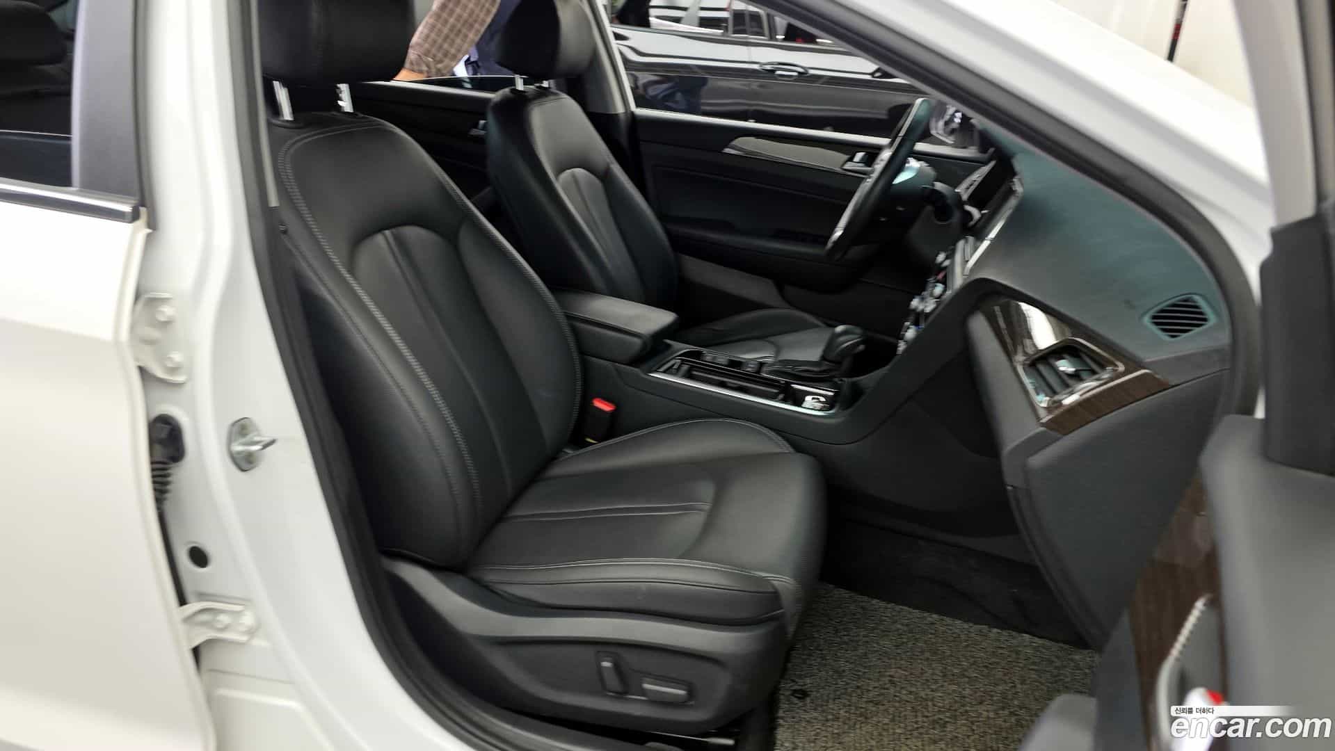 Sonata Hyundai 2019.2-OPTION-015