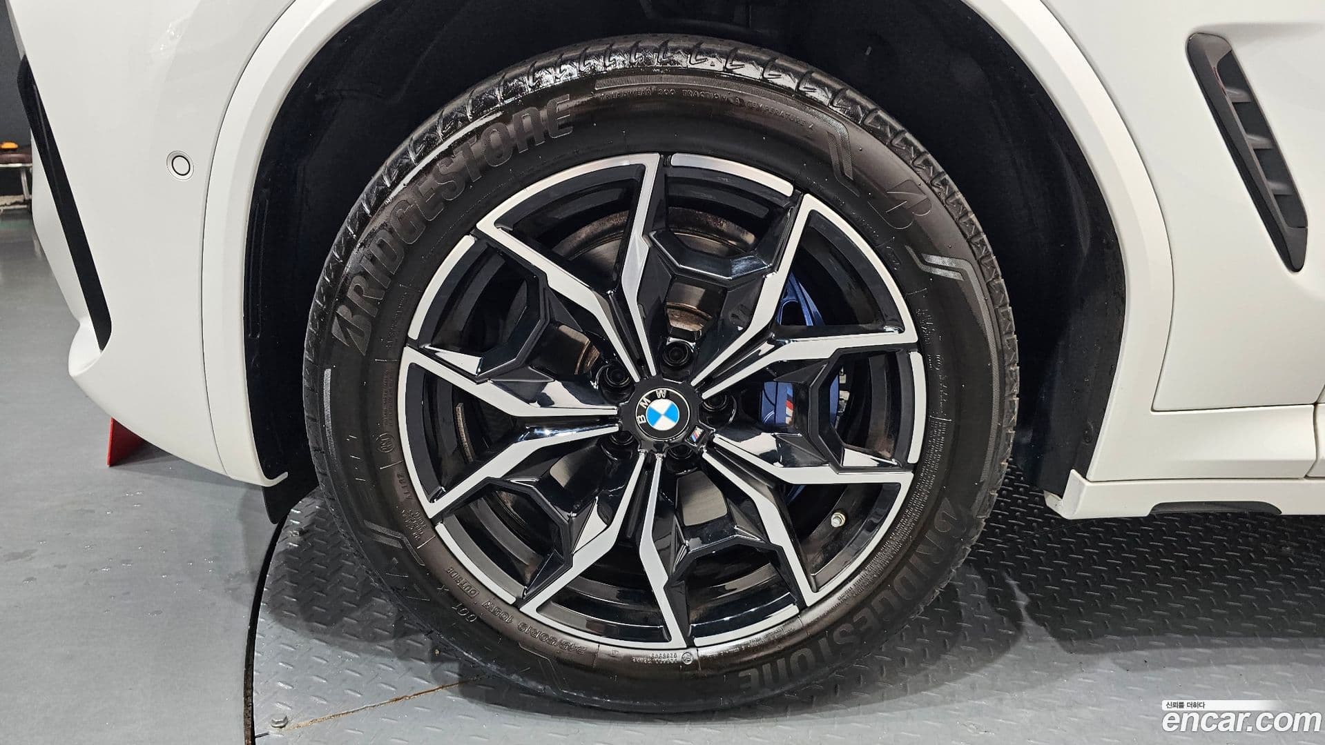 Main__Slider__Photo:X4 BMW 2024.11-4
