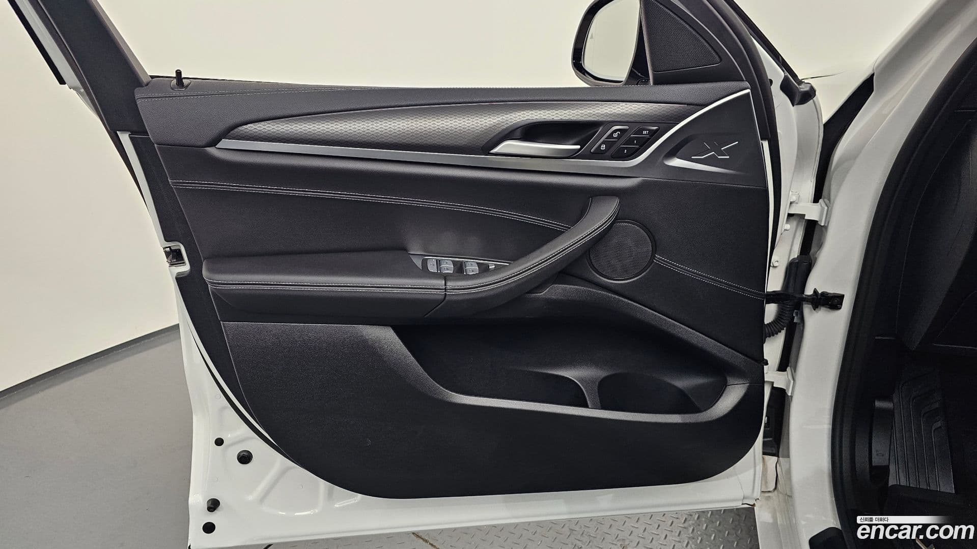 Main__Slider__Photo:X4 BMW 2024.11-23