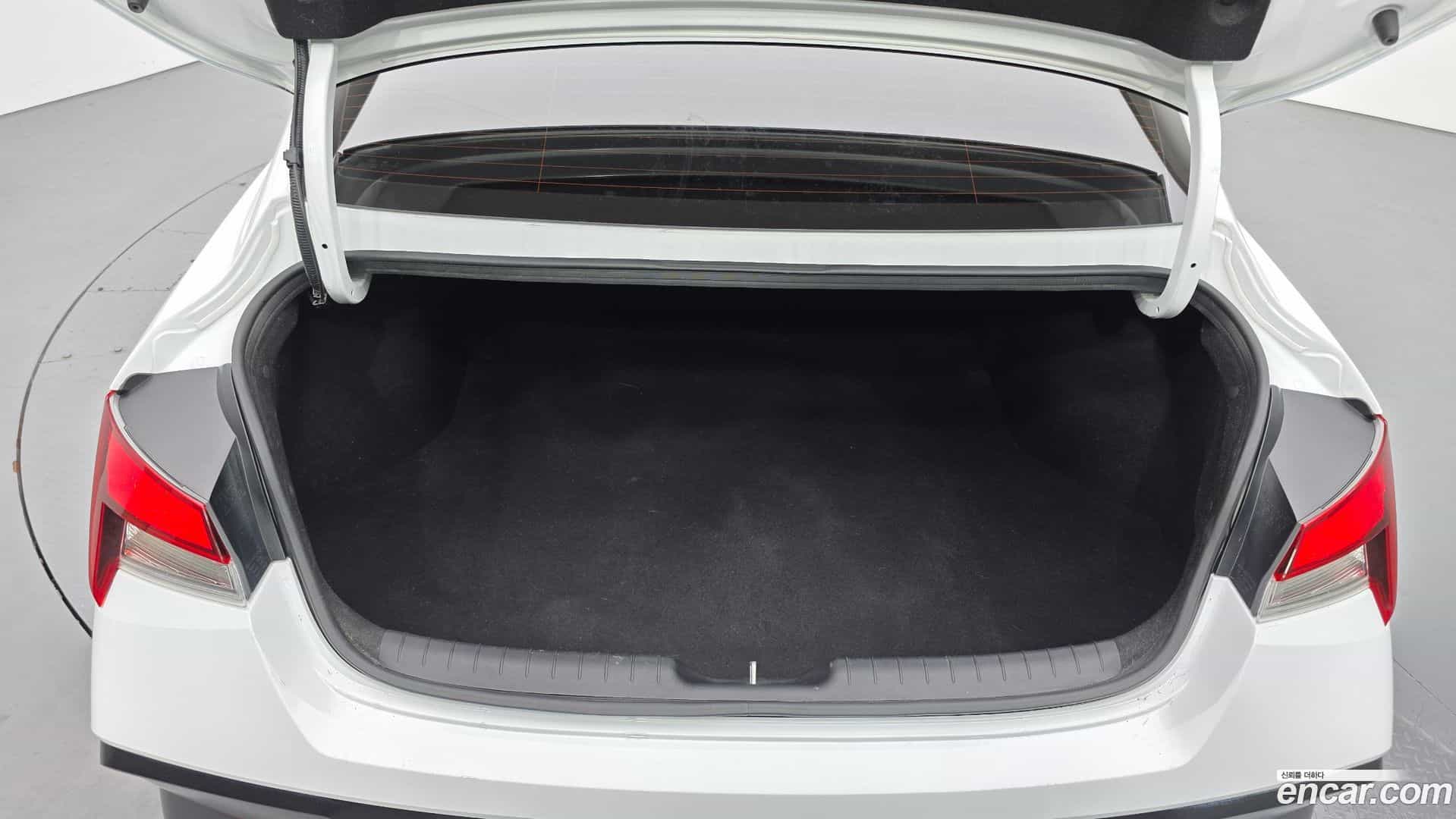 AVANTE Hyundai 2025.3-OPTION-024