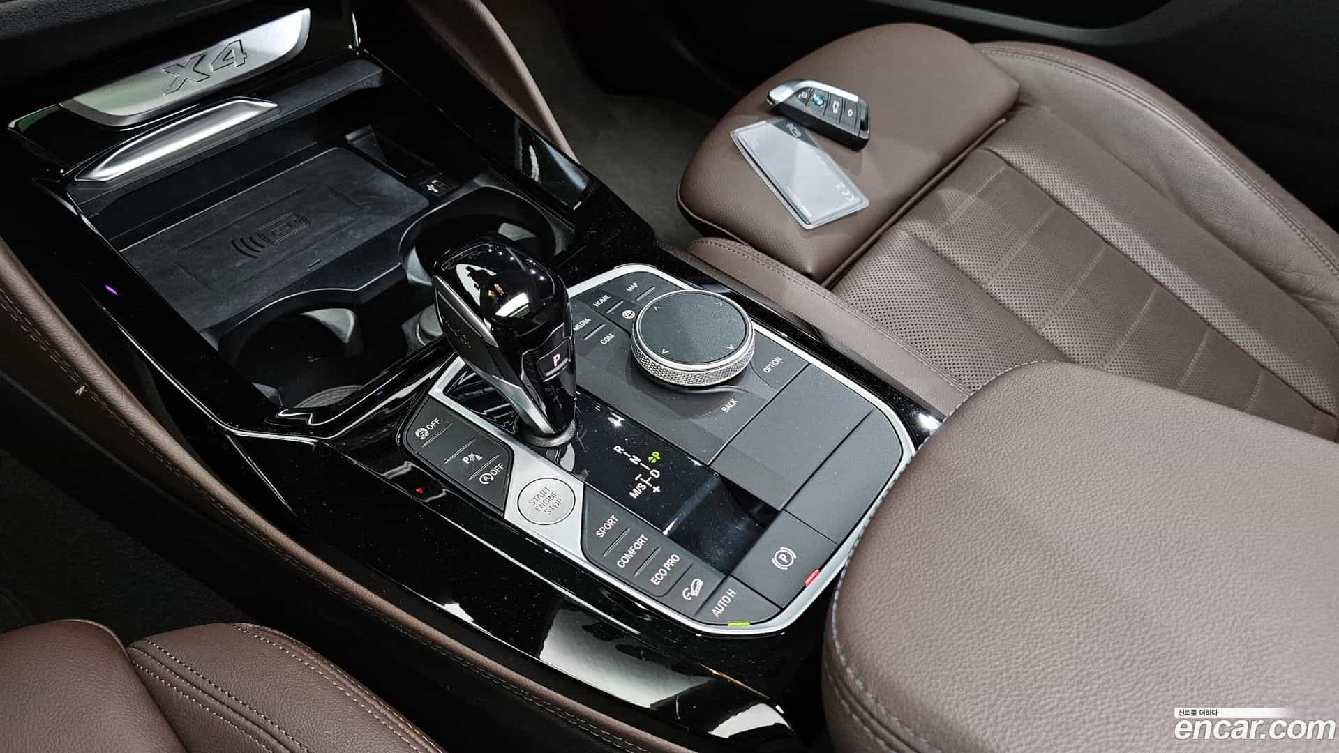 X4 BMW 2023.0-INNER-009