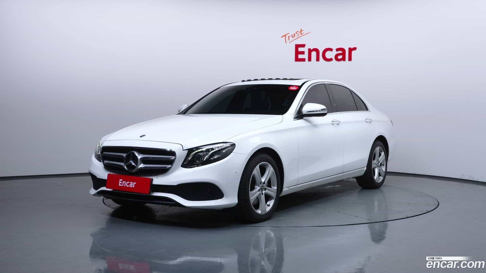 E-Class Mercedes-Benz 2017.6-OUTER-001