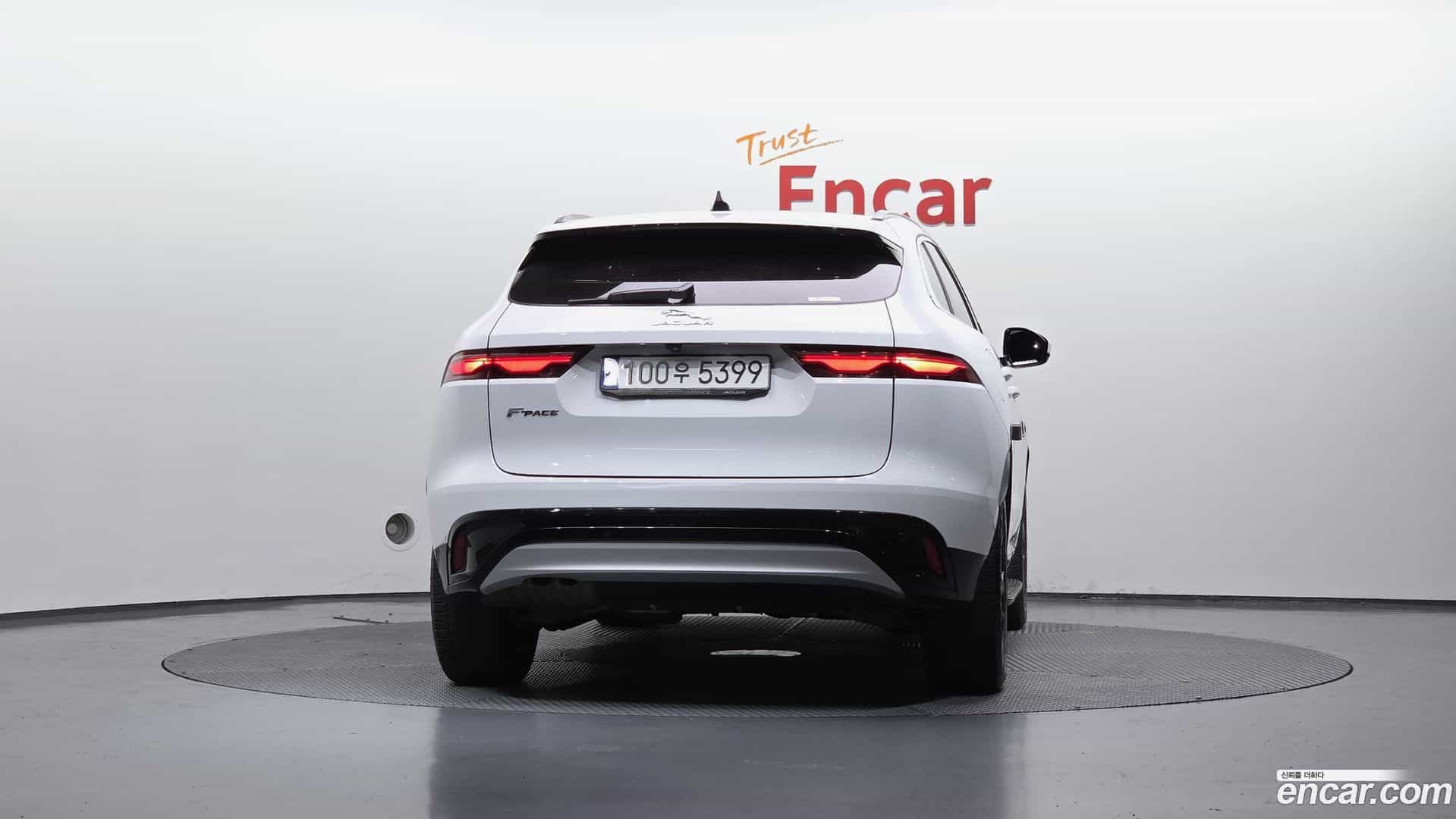 F-PACE Jaguar 2022.1-OUTER-004