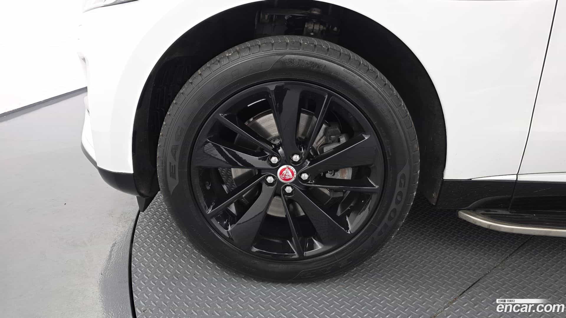 F-PACE Jaguar 2022.1-OUTER-005