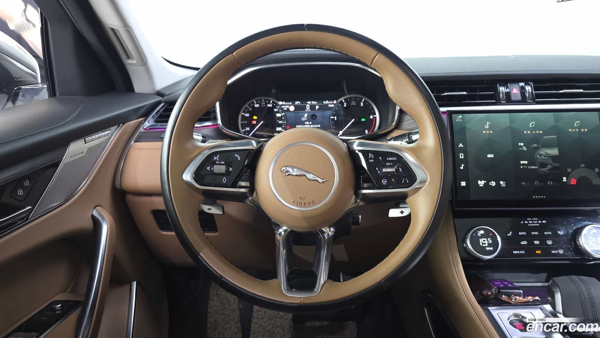 F-PACE Jaguar 2022.1-OPTION-017