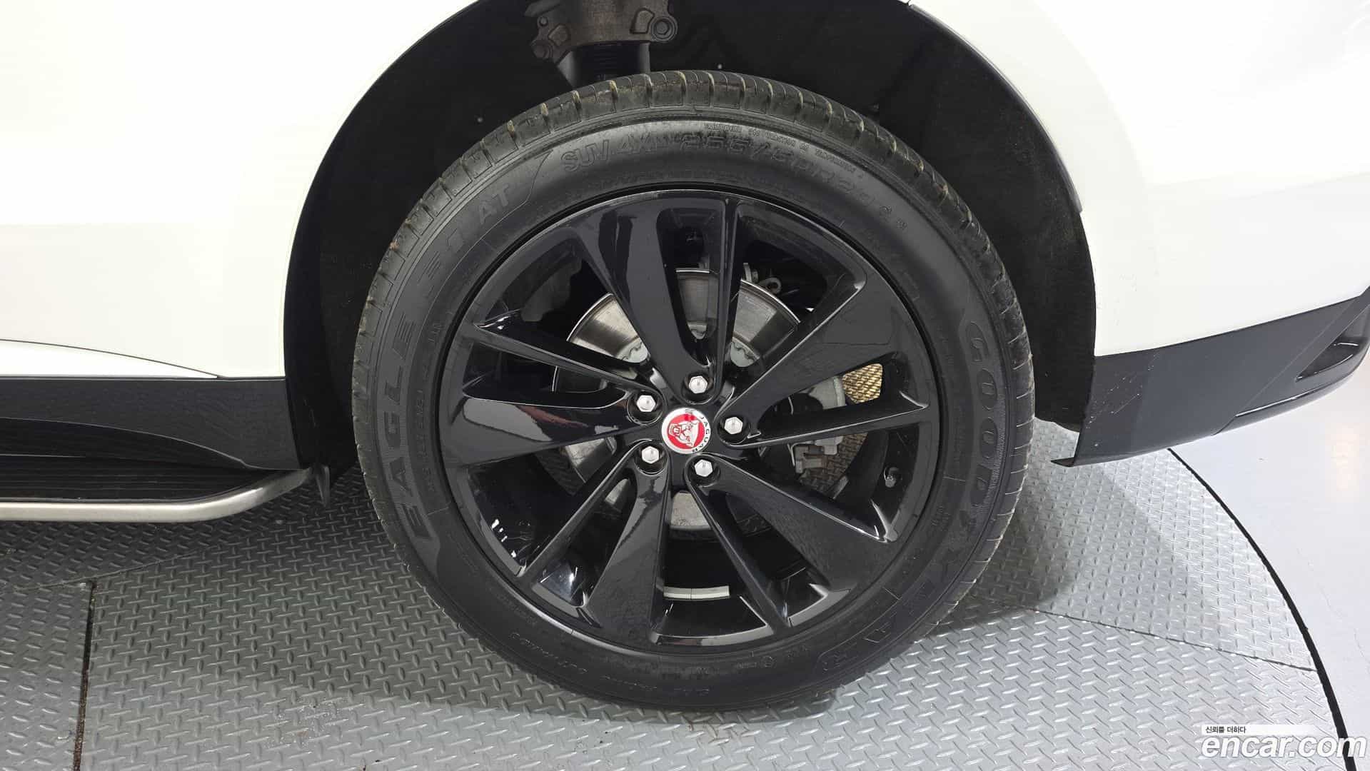 F-PACE Jaguar 2022.1-OUTER-031