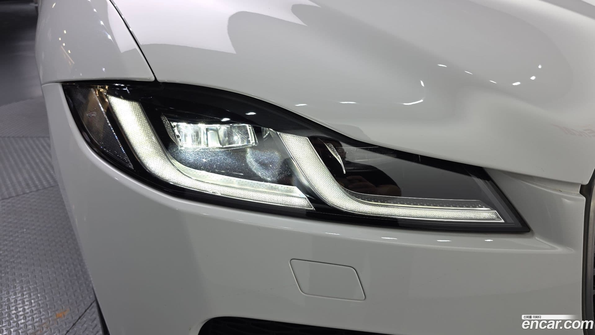 Main__Slider__Photo:F-PACE Jaguar 2022.1-21