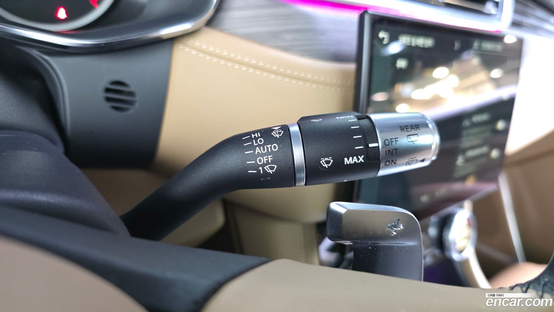 Main__Slider__Photo:F-PACE Jaguar 2022.1-28