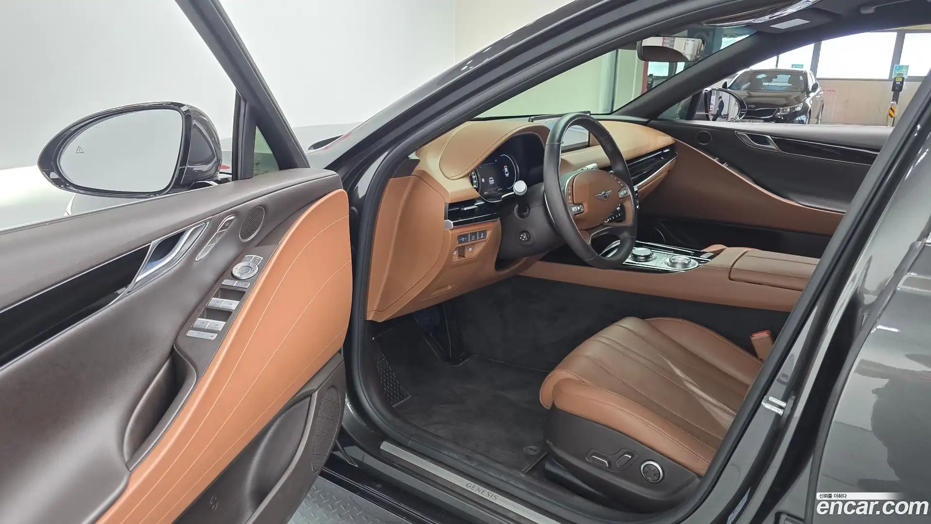 G80 Genesis 2024.0-INNER-010