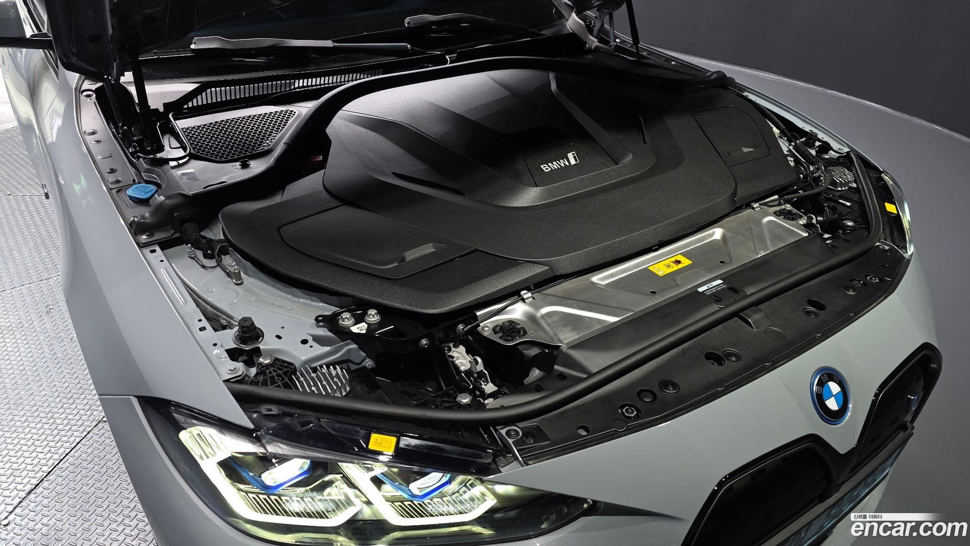 Main__Slider__Photo:i4 BMW 2024.2-5