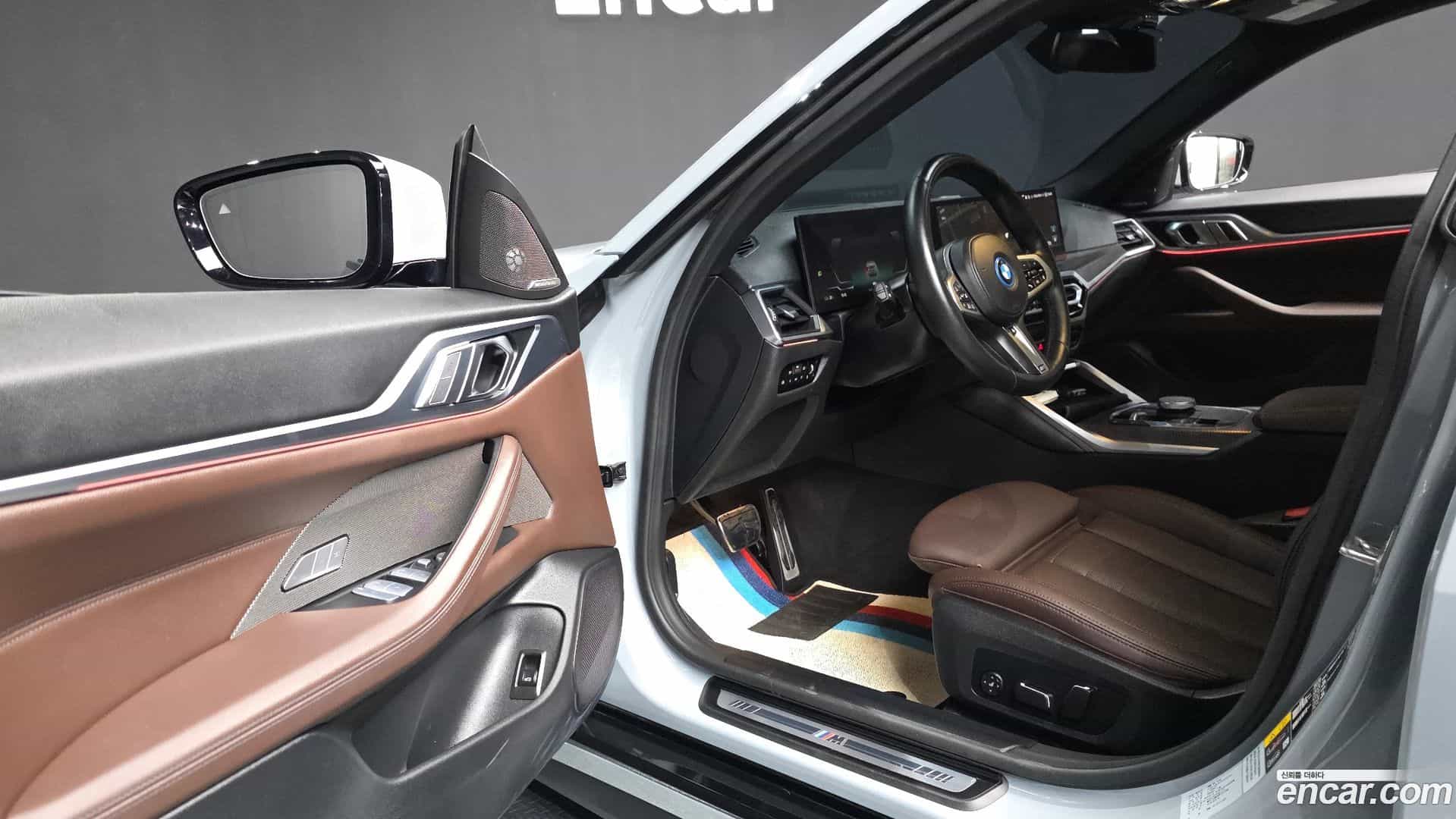 i4 BMW 2024.2-INNER-010