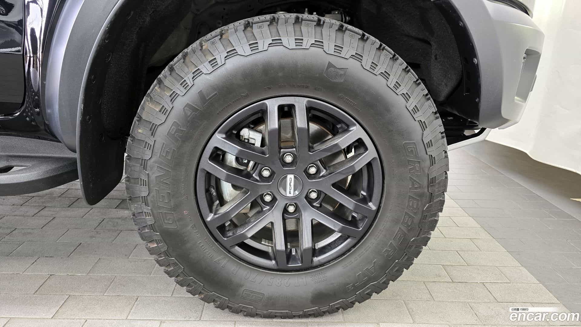 Ranger Ford 2022.3-OUTER-031