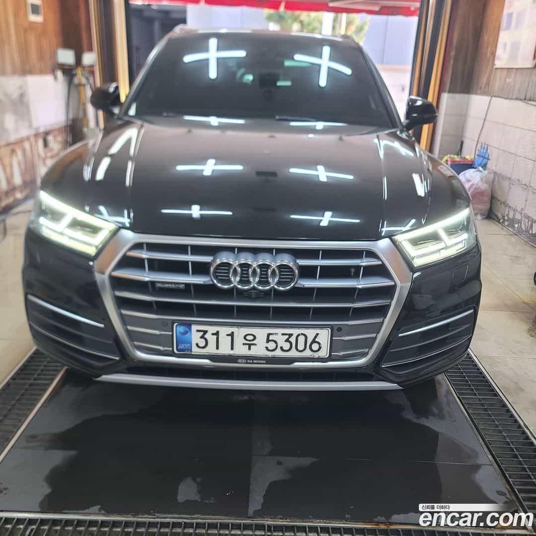 Q5 Audi 2020.11-OUTER-001