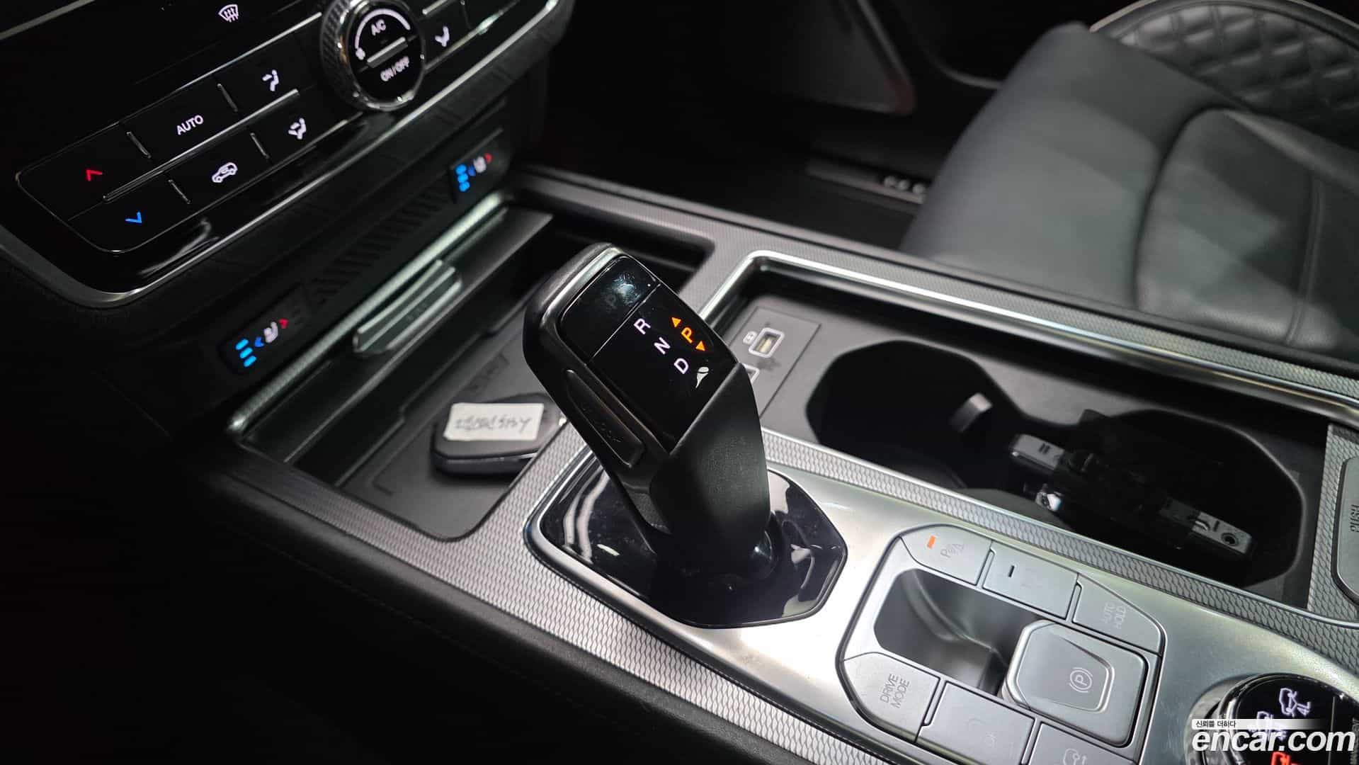 Rexton KG Mobility 2021.7-INNER-009