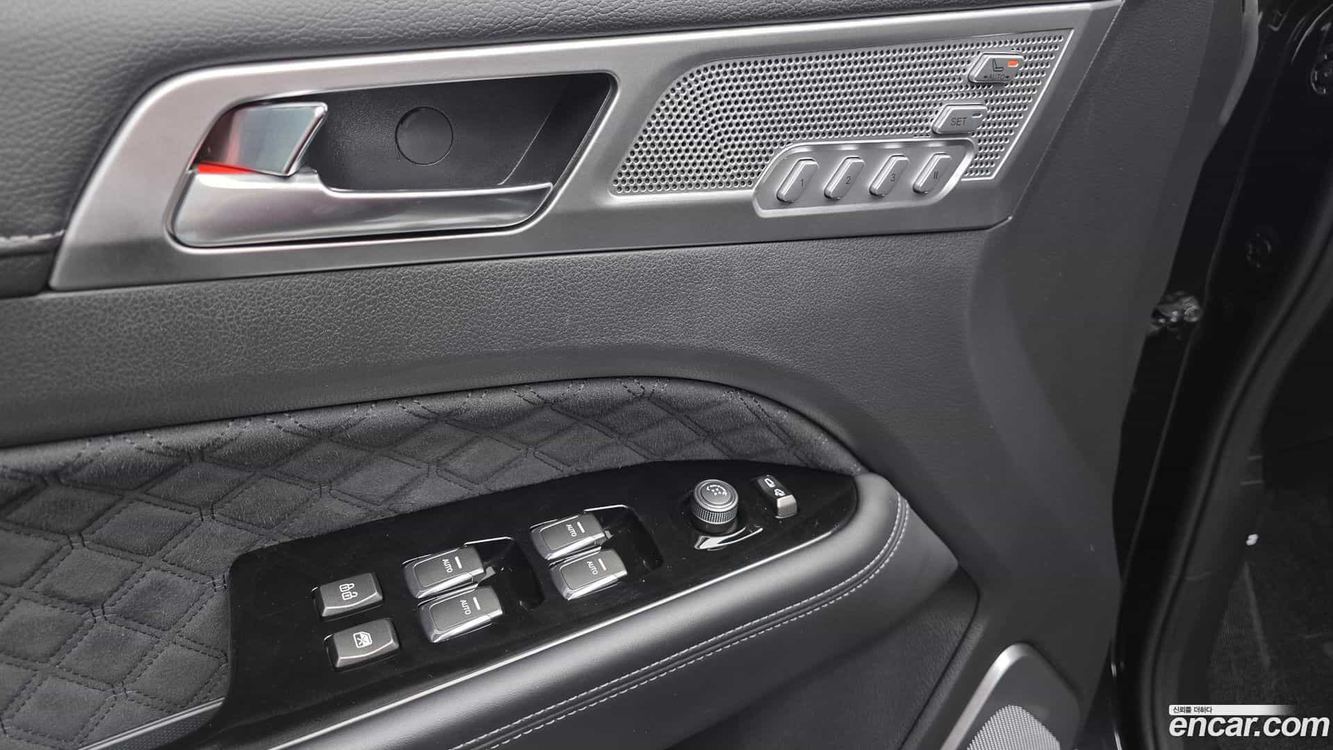Rexton KG Mobility 2021.7-OPTION-016