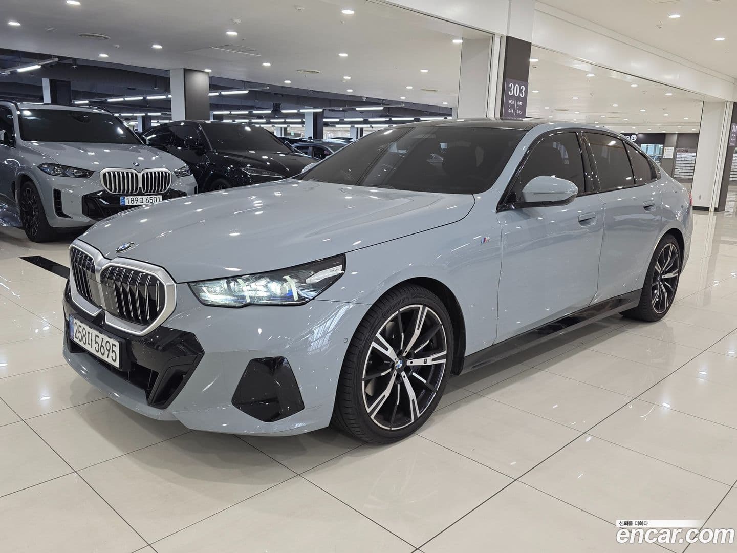 Main__Slider__Photo:5-Series BMW 2024.8-0