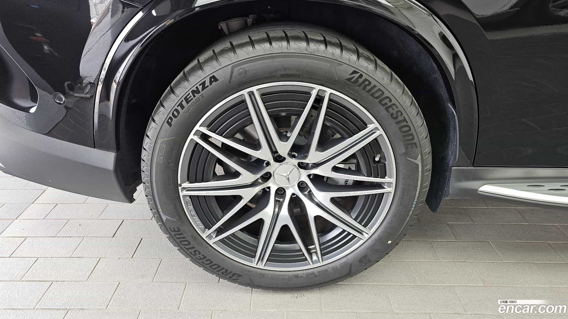 GLC-Class Mercedes-Benz 2025.8-OUTER-005
