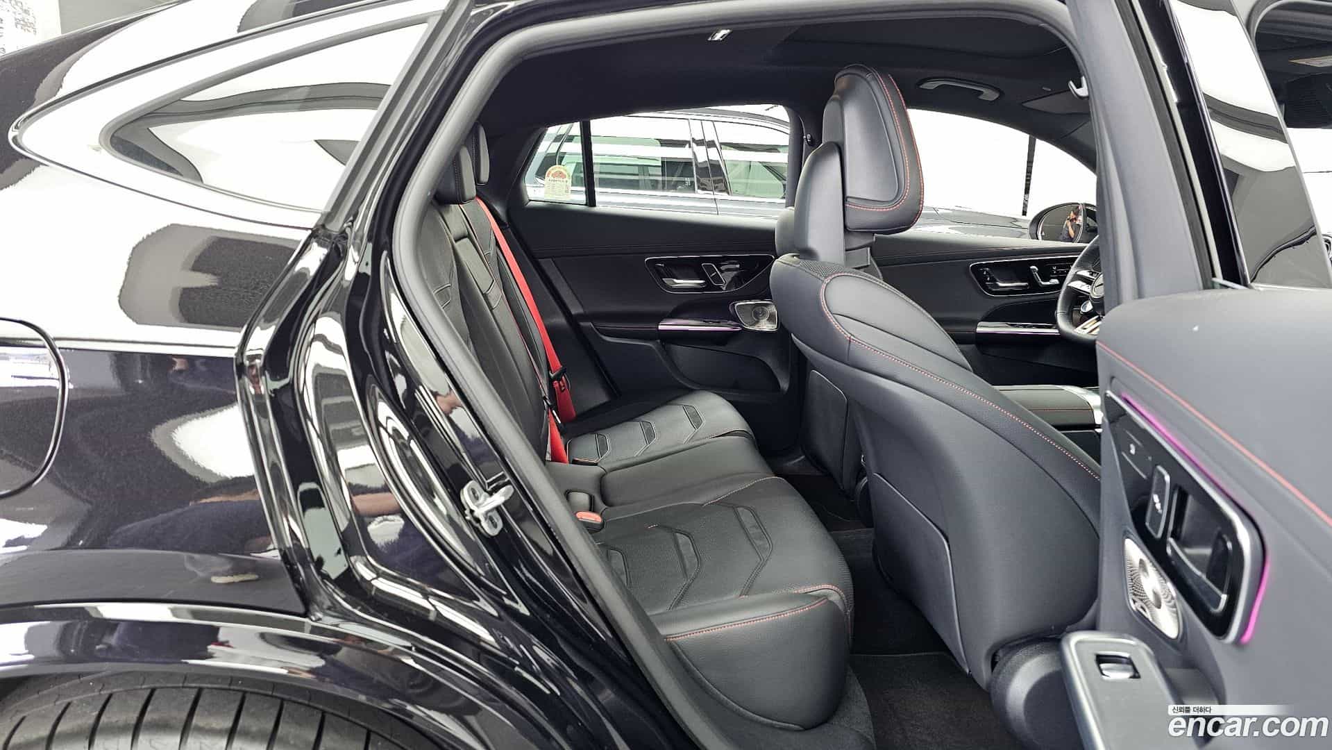 GLC-Class Mercedes-Benz 2025.8-OPTION-016