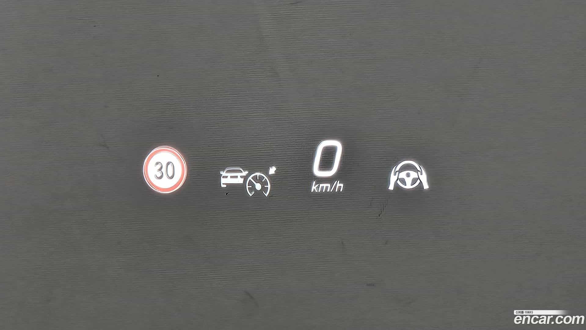 GLC-Class Mercedes-Benz 2025.8-OPTION-021