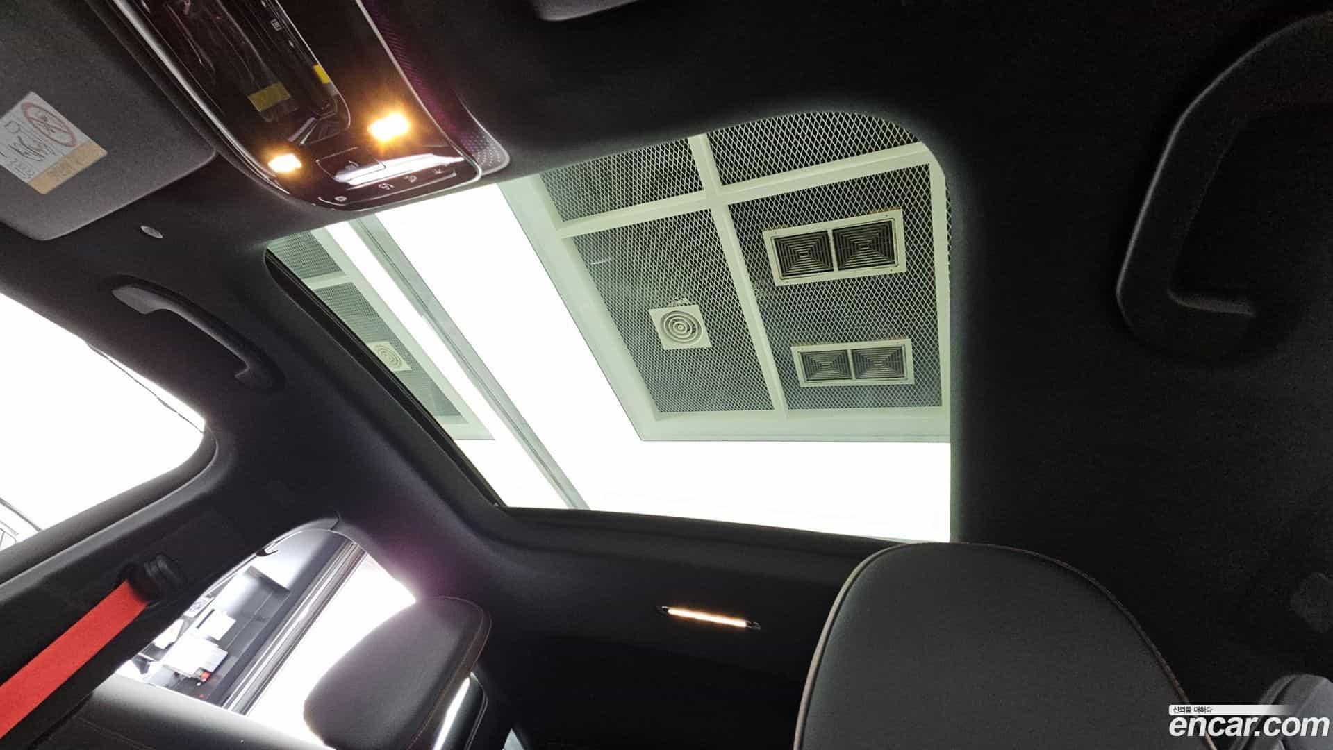 GLC-Class Mercedes-Benz 2025.8-OPTION-022