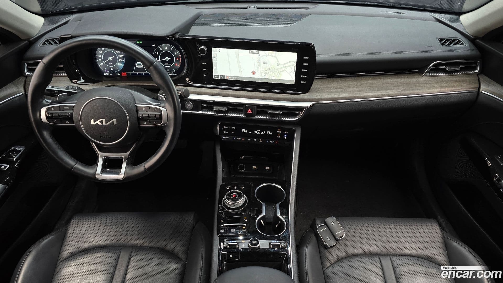 Main__Slider__Photo:K5 Kia 2023.4-6