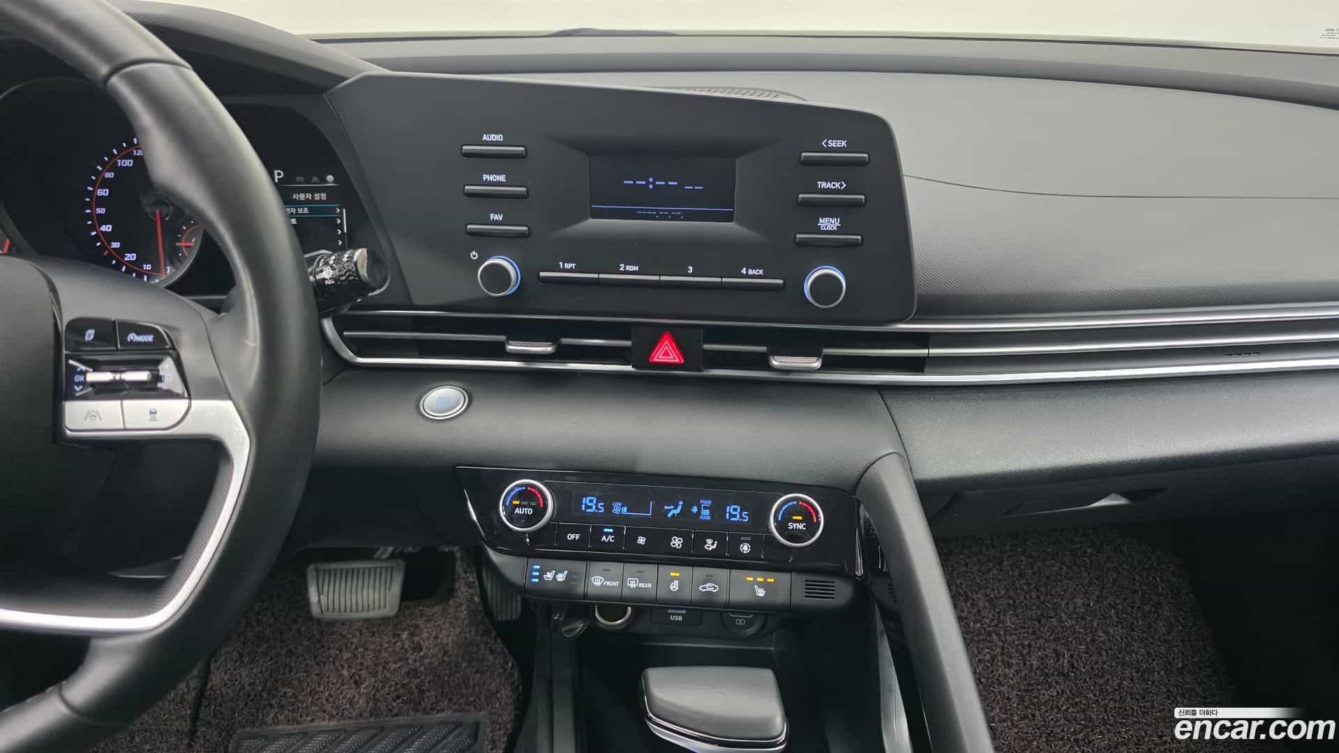 AVANTE Hyundai 2021.3-OPTION-019