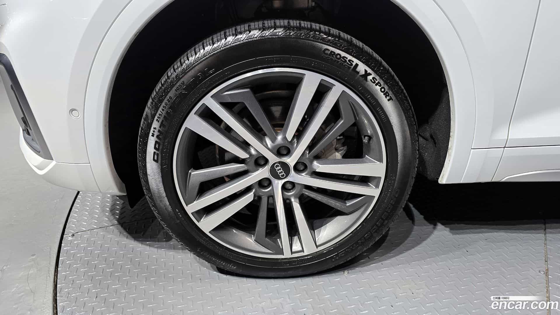 Q5 Audi 2021.8-OUTER-005