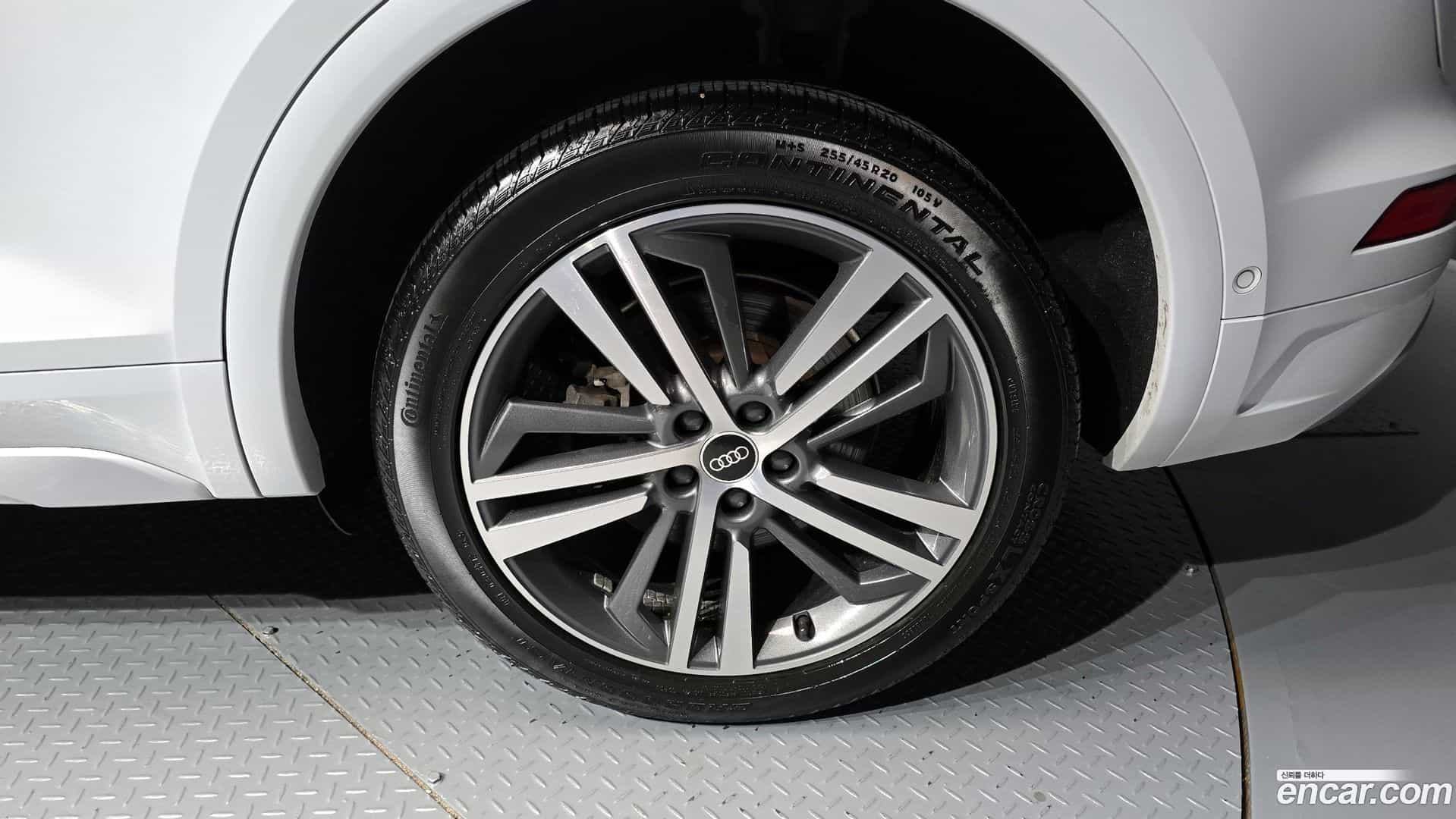 Q5 Audi 2021.8-OUTER-031