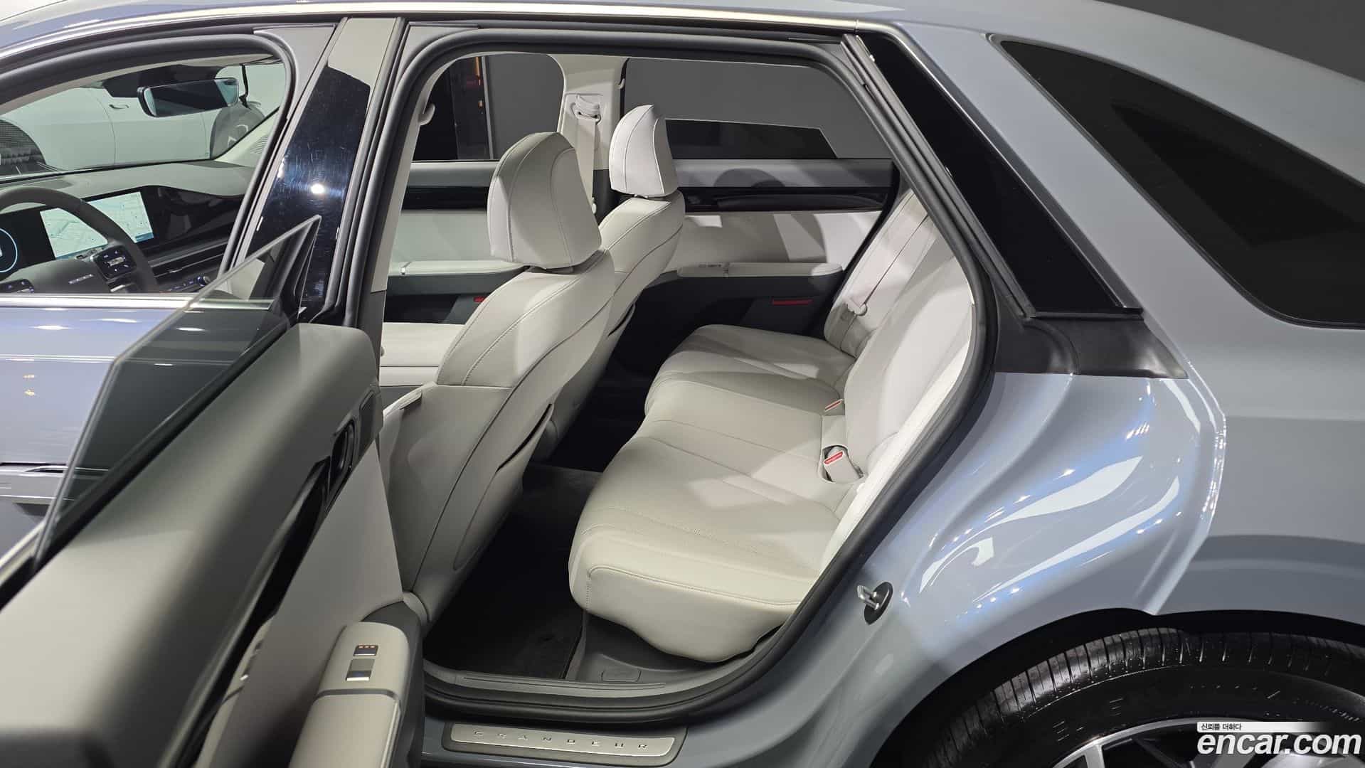 Grandeur Hyundai 2024.5-OPTION-015