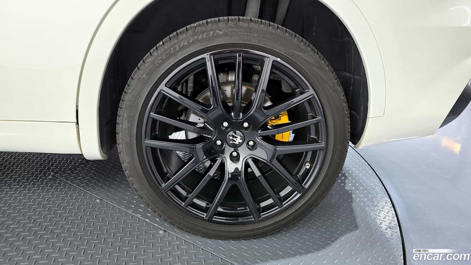 Levante Maserati 2019.3-OUTER-031