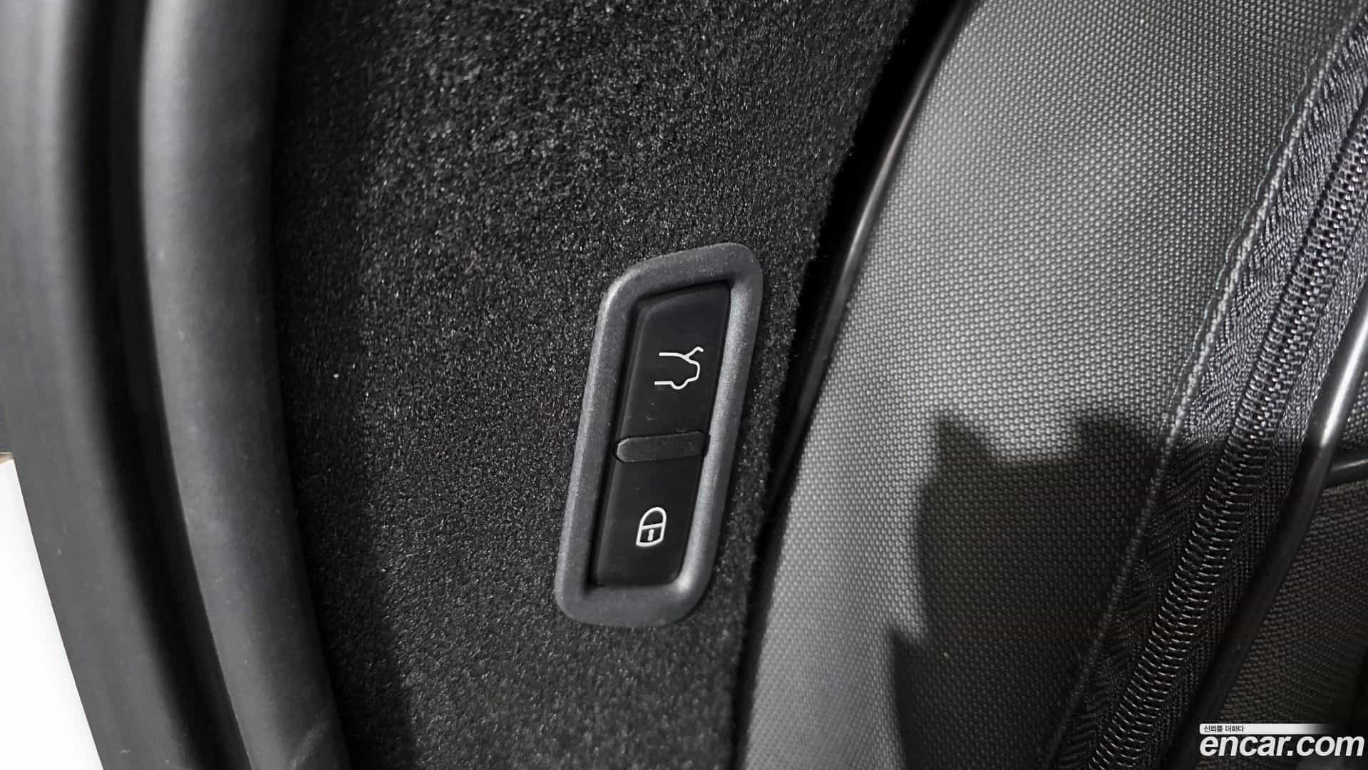 Levante Maserati 2019.3-OPTION-047