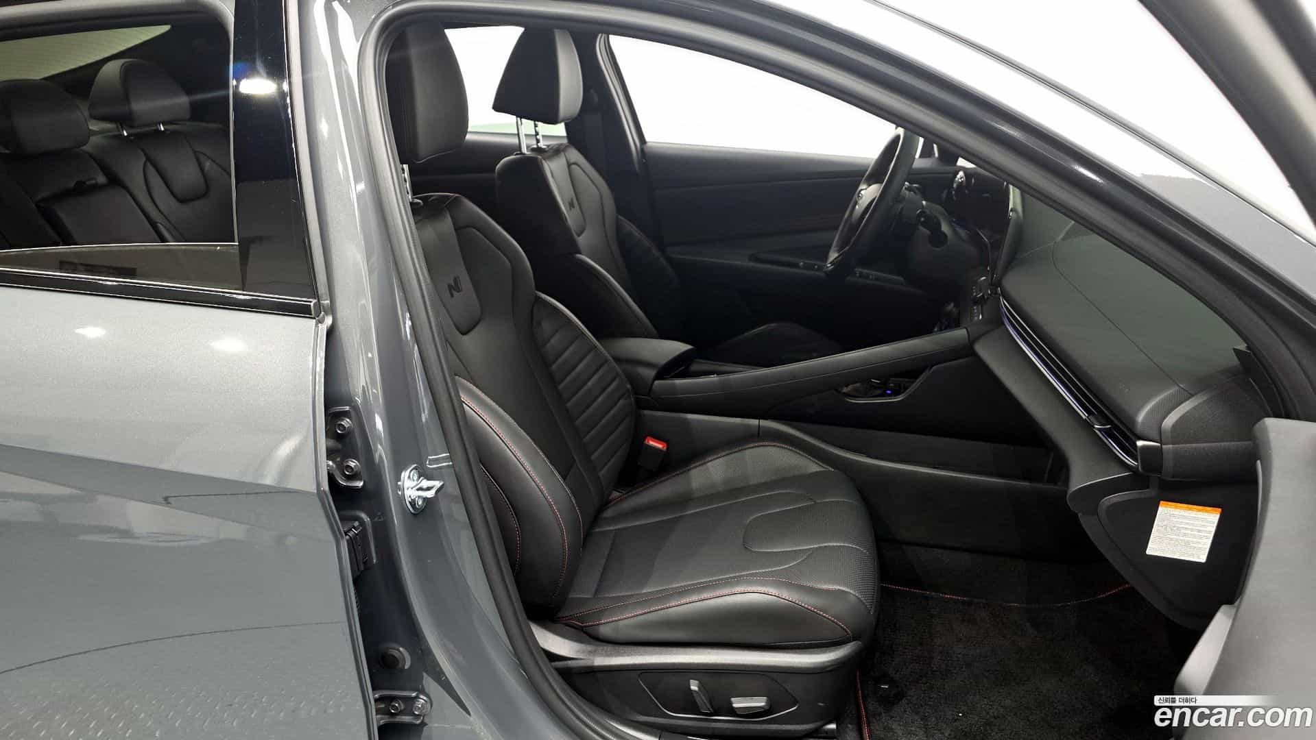 AVANTE Hyundai 2025.2-INNER-036