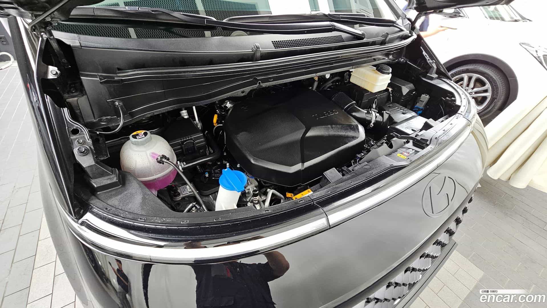 Staria Hyundai 2025.6-OUTER-006