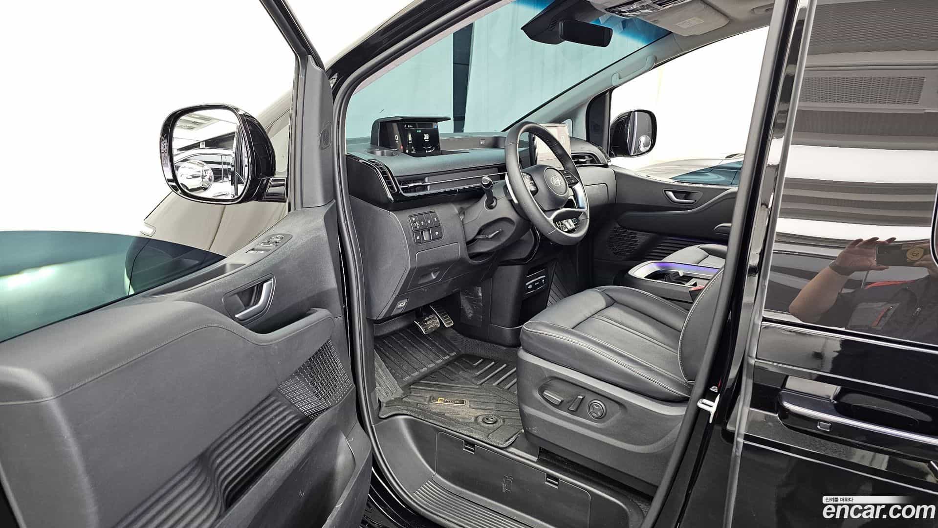 Staria Hyundai 2025.6-INNER-010
