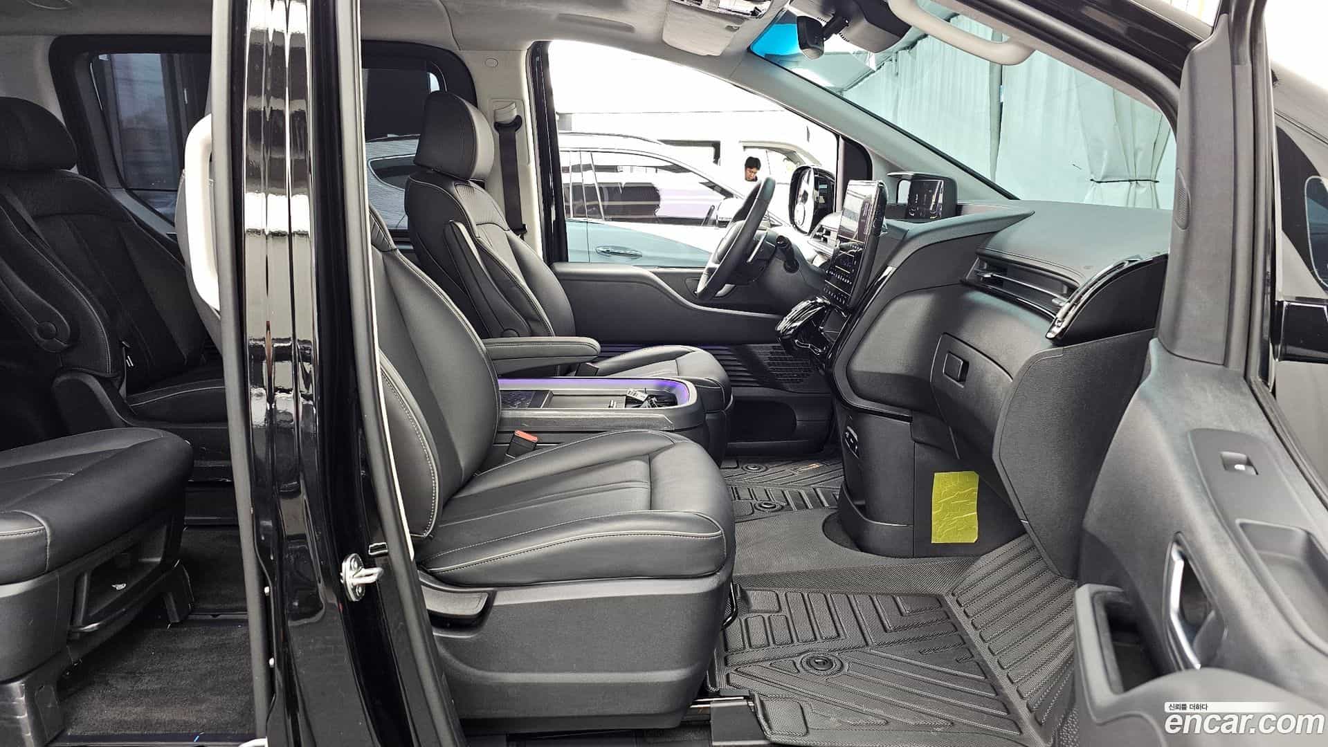 Staria Hyundai 2025.6-OPTION-015