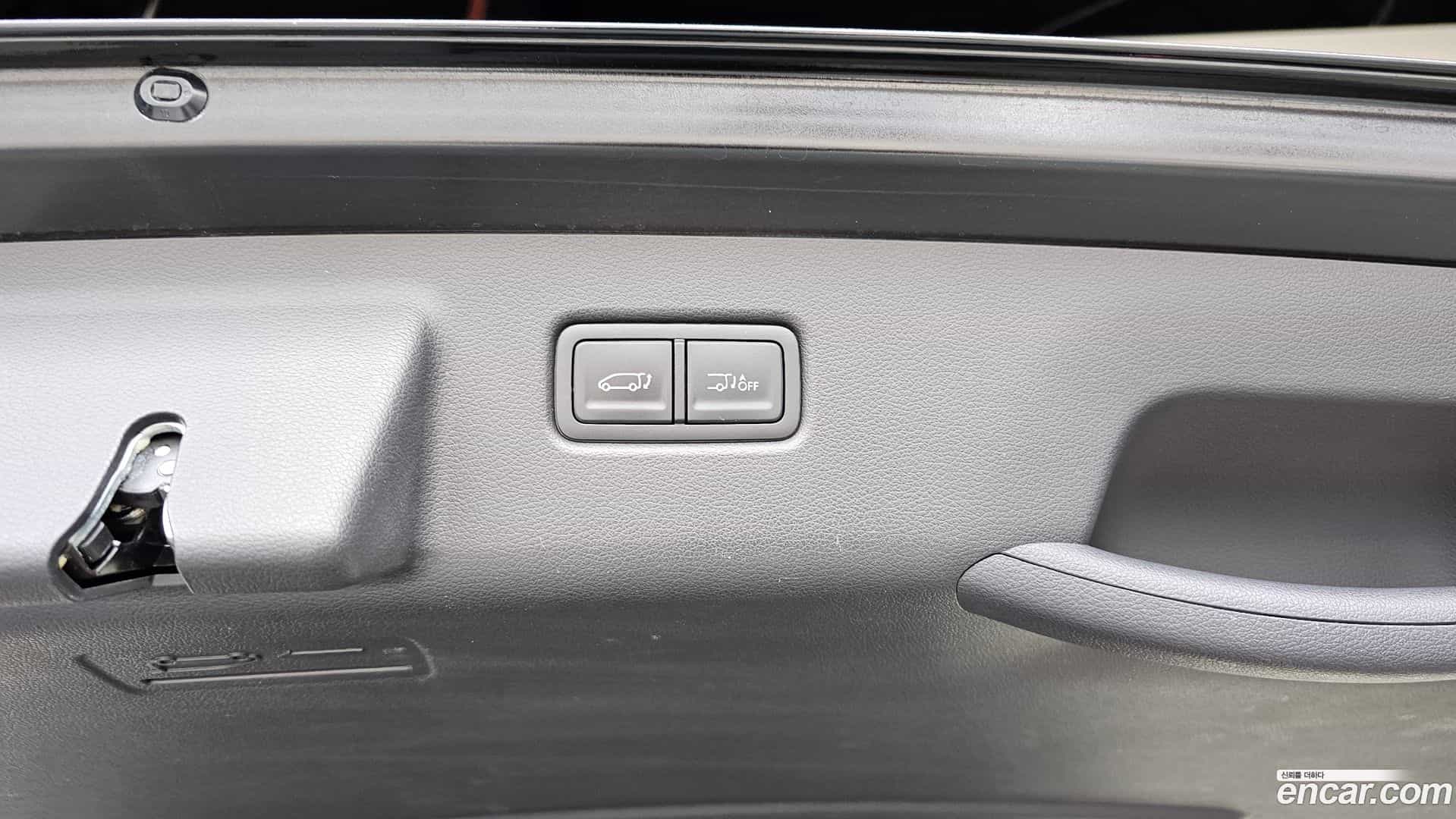 Staria Hyundai 2025.6-OPTION-041