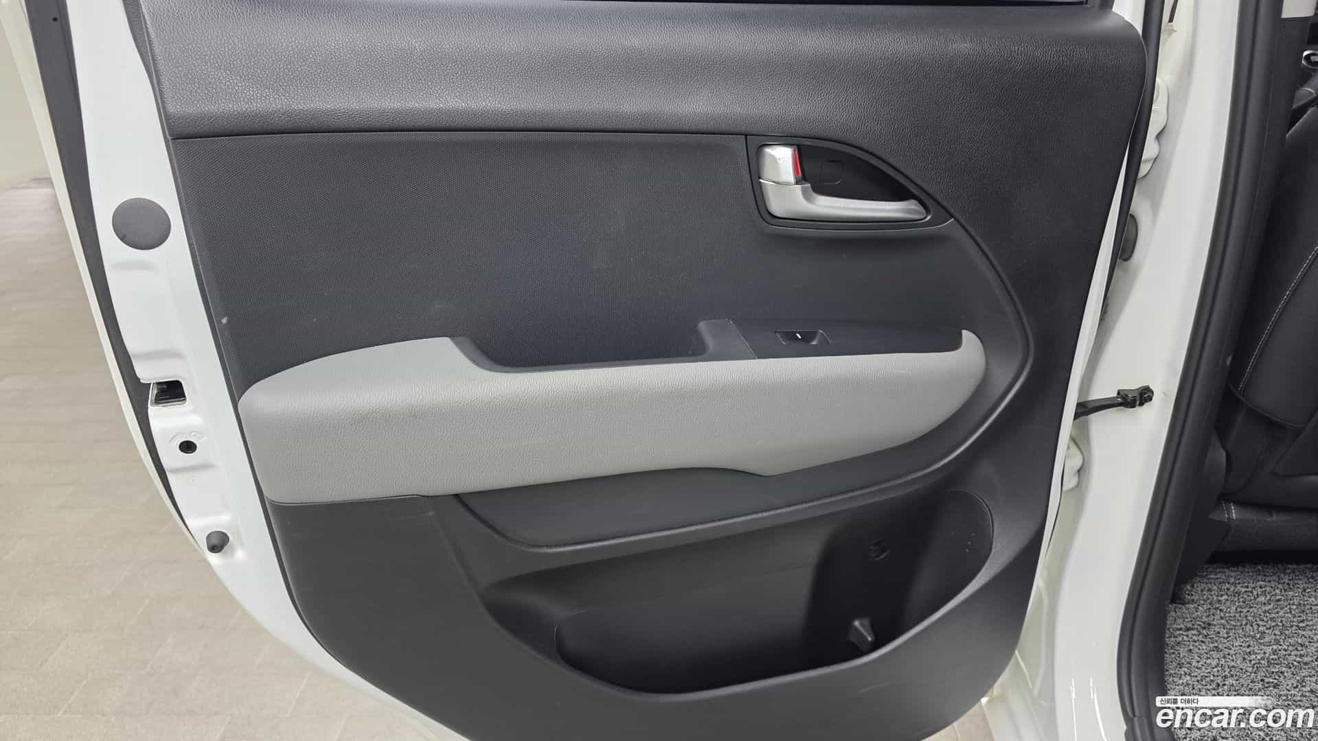 RAY Kia 2023.3-INNER-035