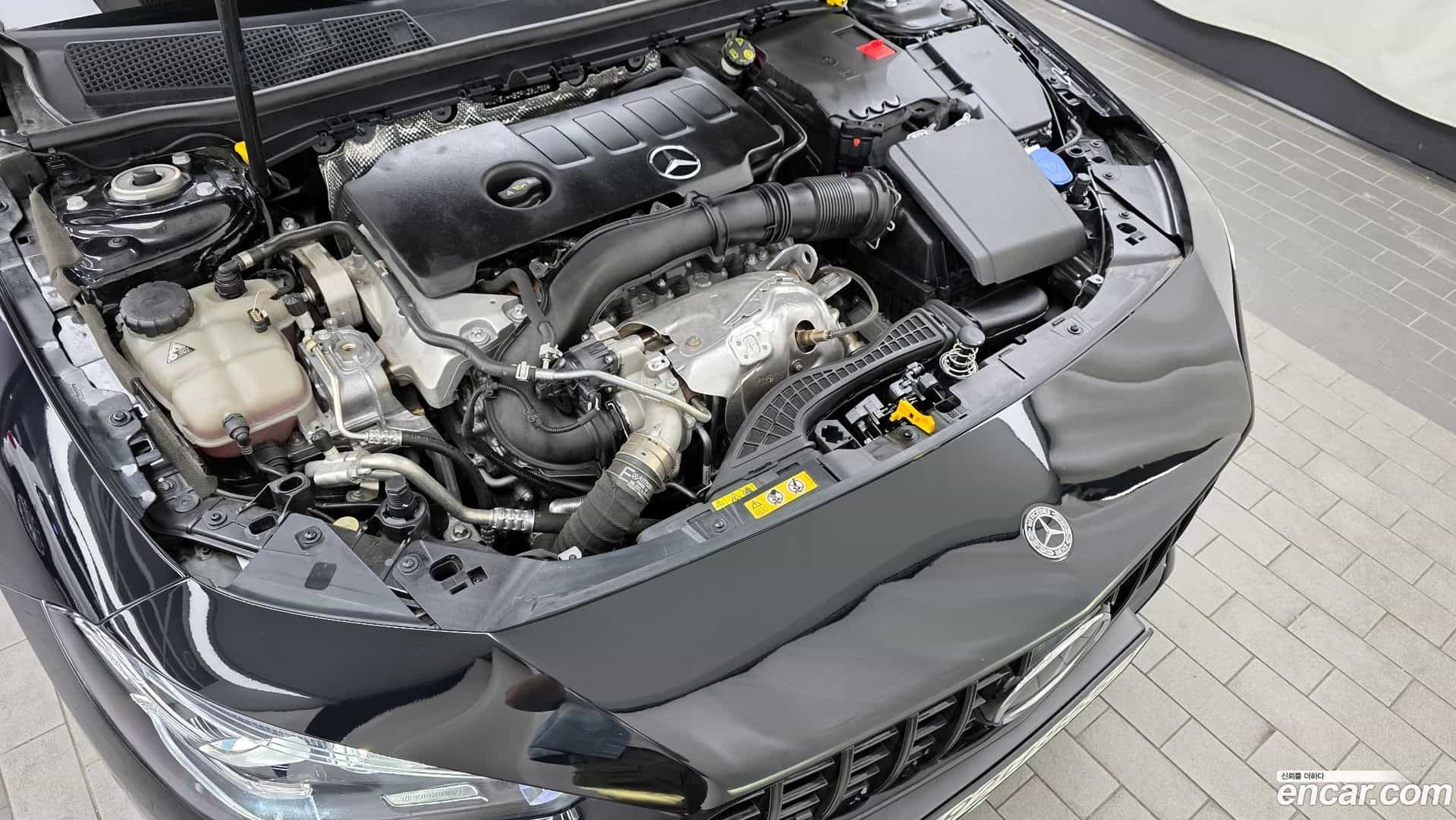 CLA-Class Mercedes-Benz 2023.4-OUTER-006