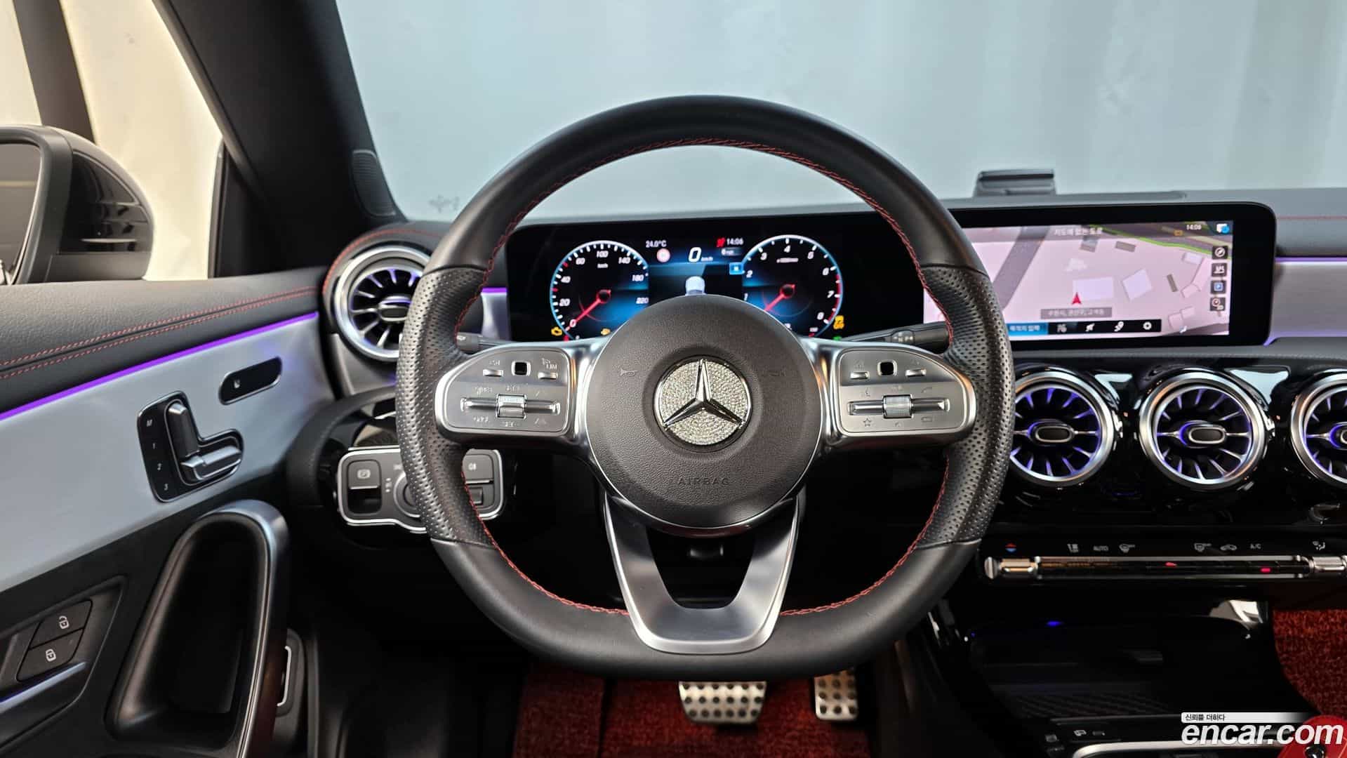 CLA-Class Mercedes-Benz 2023.4-OPTION-017