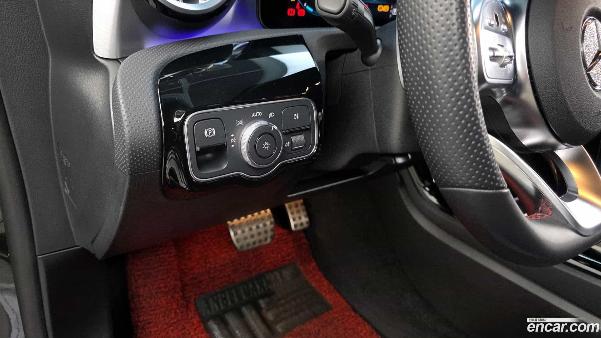 CLA-Class Mercedes-Benz 2023.4-OPTION-022