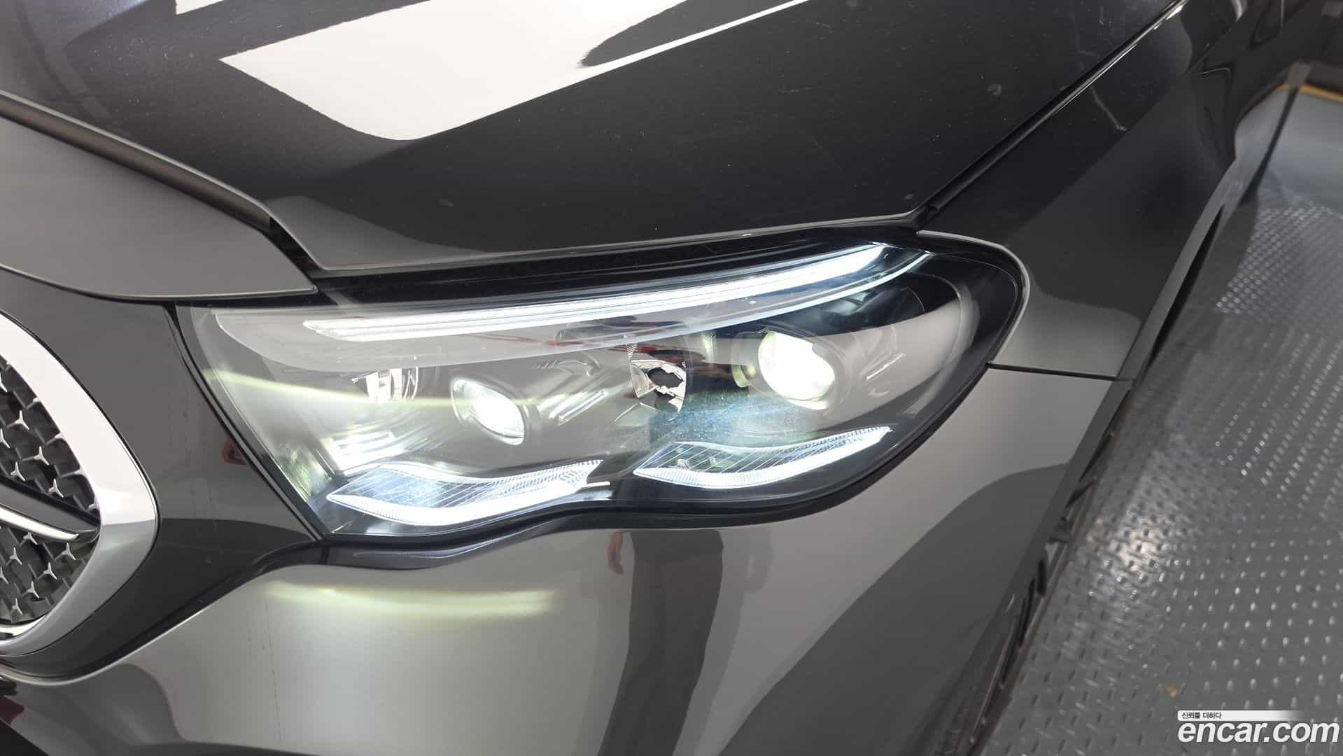 E-Class Mercedes-Benz 2024.7-OUTER-032