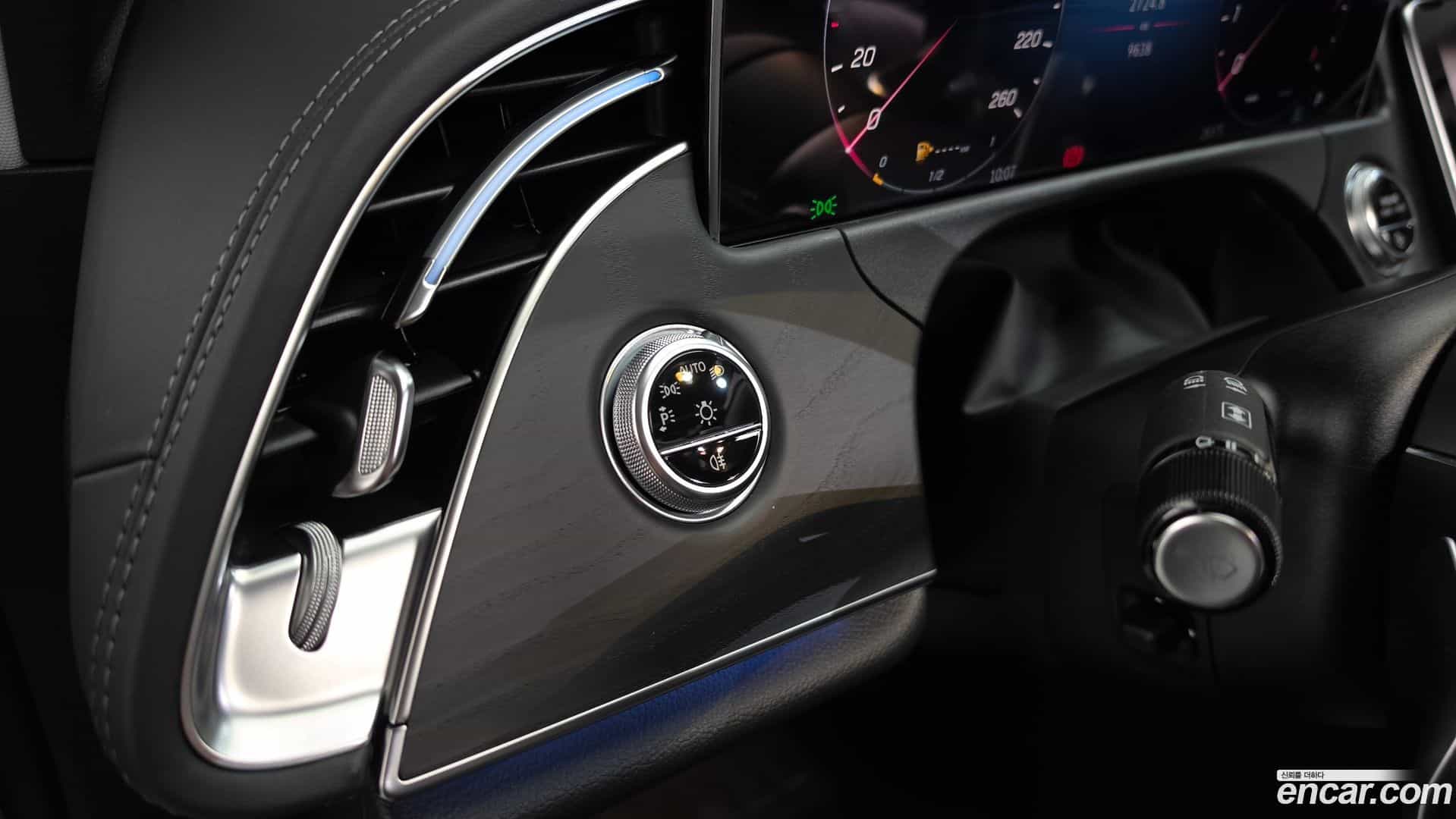 E-Class Mercedes-Benz 2024.7-OPTION-042