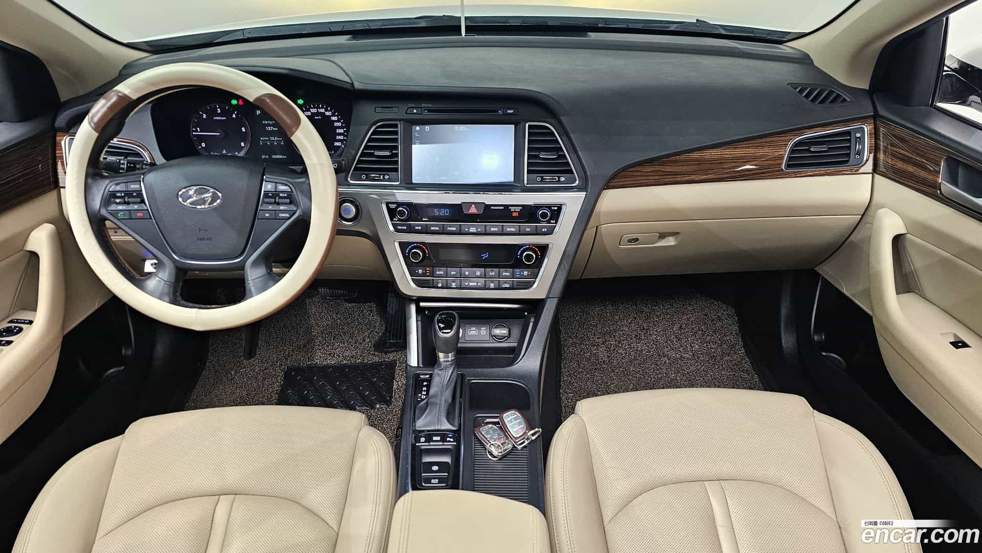 Sonata Hyundai 2015.8-INNER-007