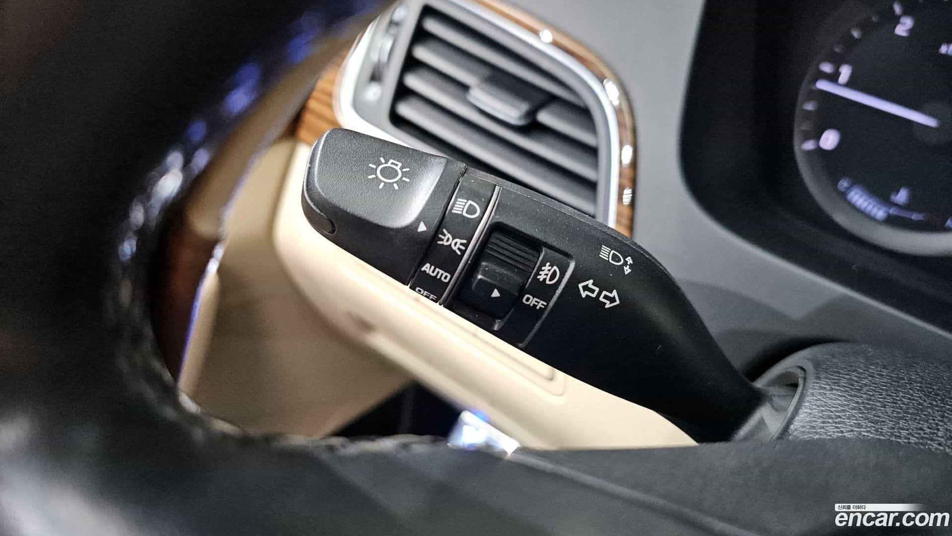 Sonata Hyundai 2015.8-OPTION-021