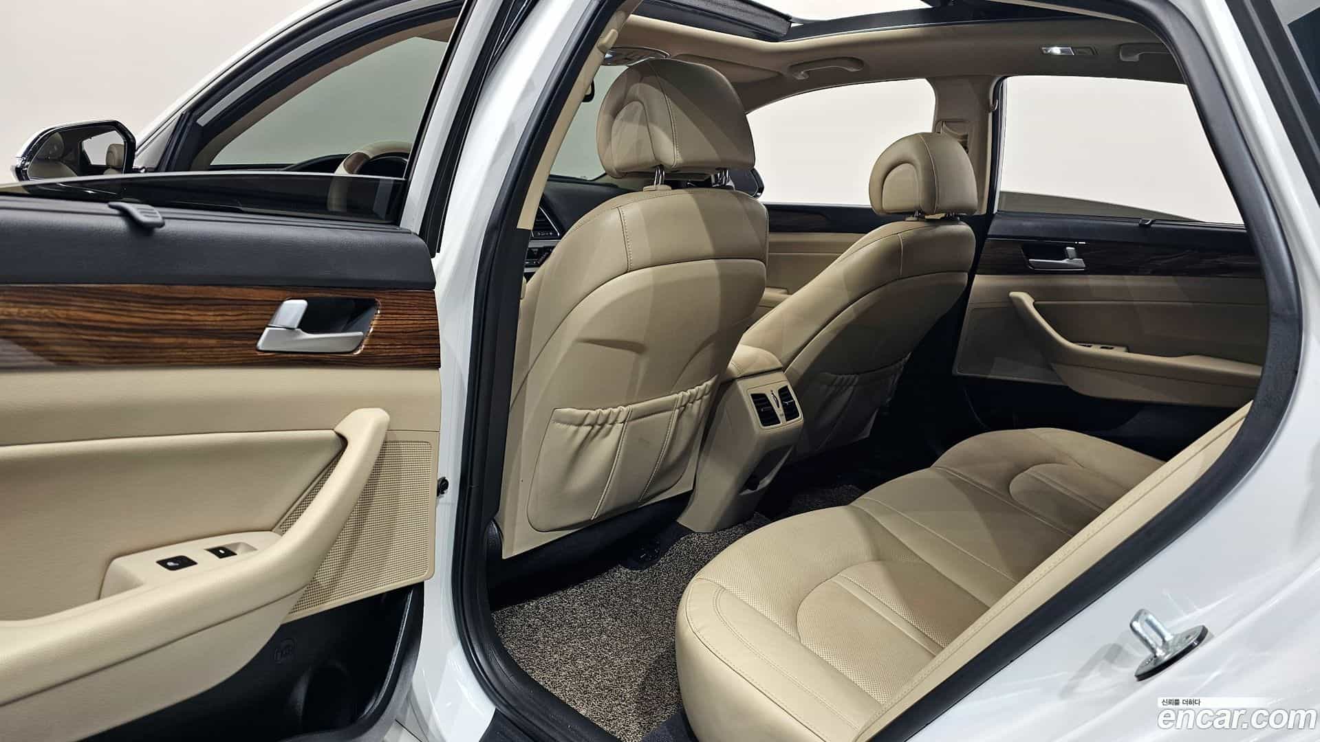Sonata Hyundai 2015.8-OPTION-042