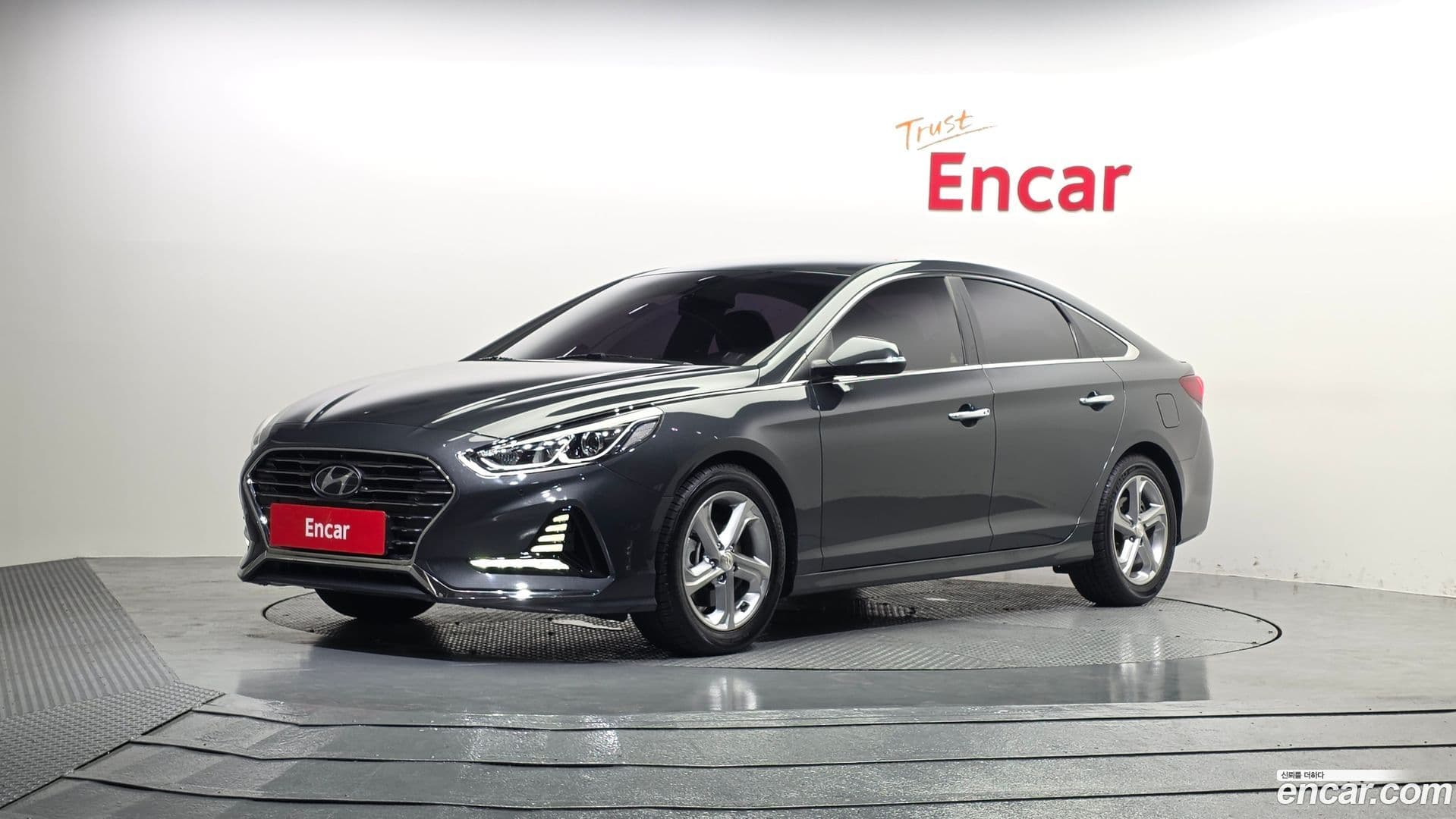 Main__Slider__Photo:Sonata Hyundai 2018.1-0